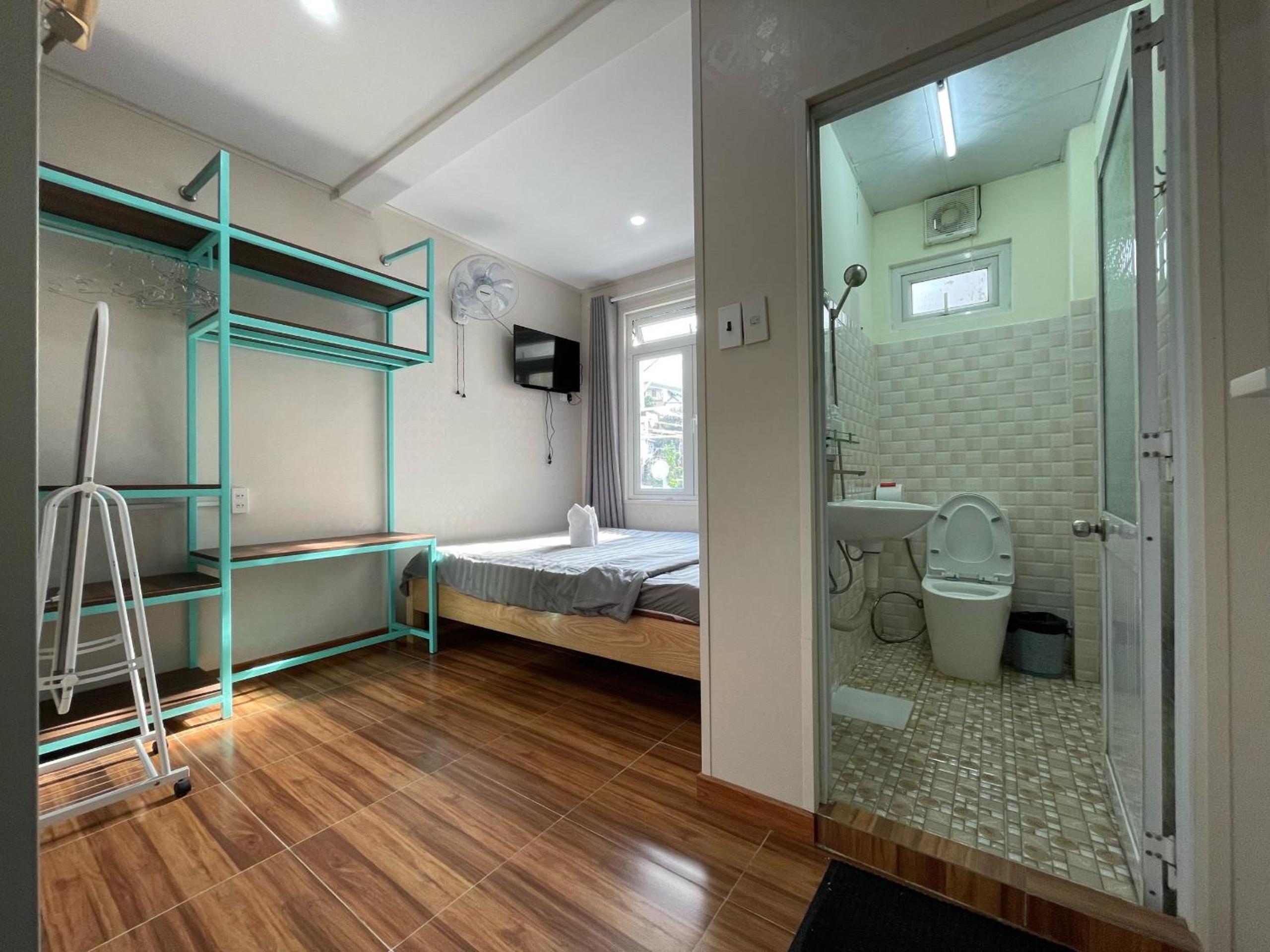 Queen Room - Photo 3