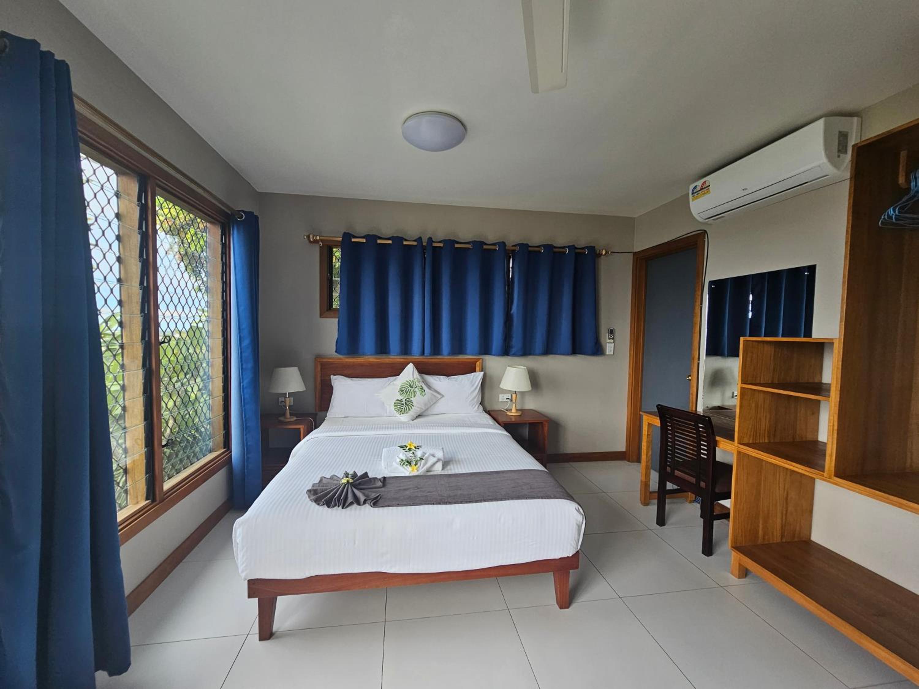 Studio Apartment with Sea View photo 2