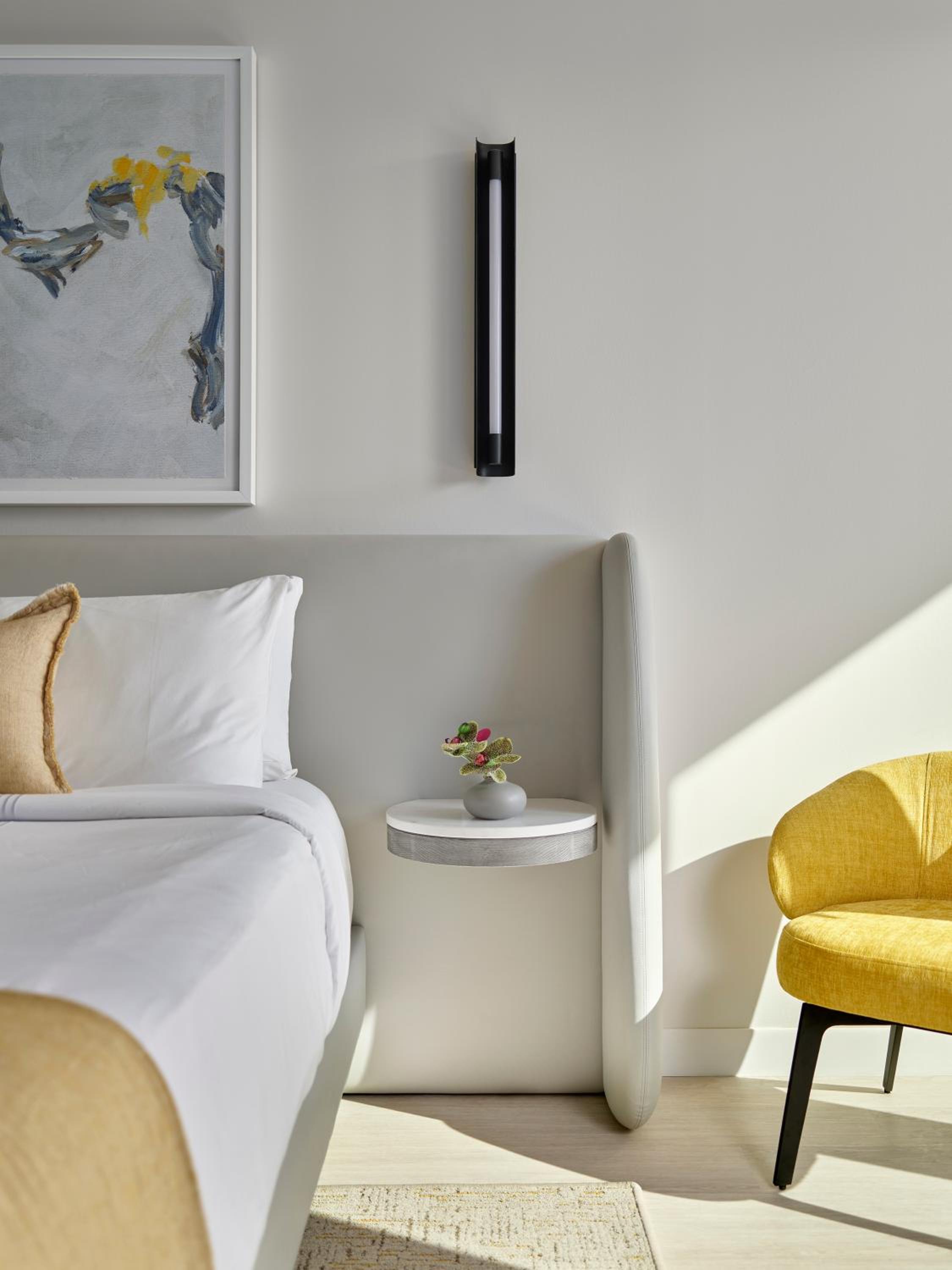 King Room with Balcony - Photo 3