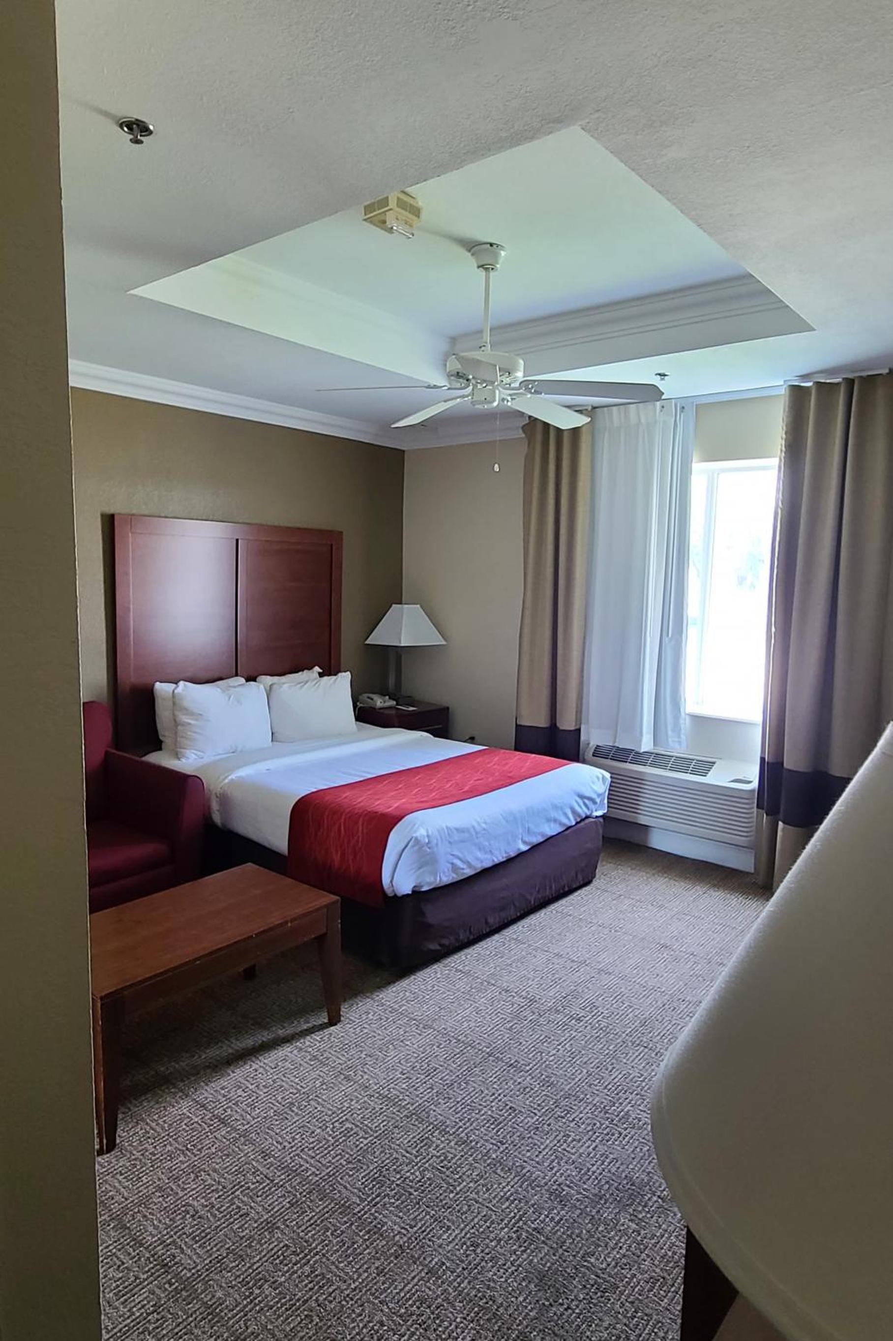 SAMIR Stay at NW Expressway, Billede 3