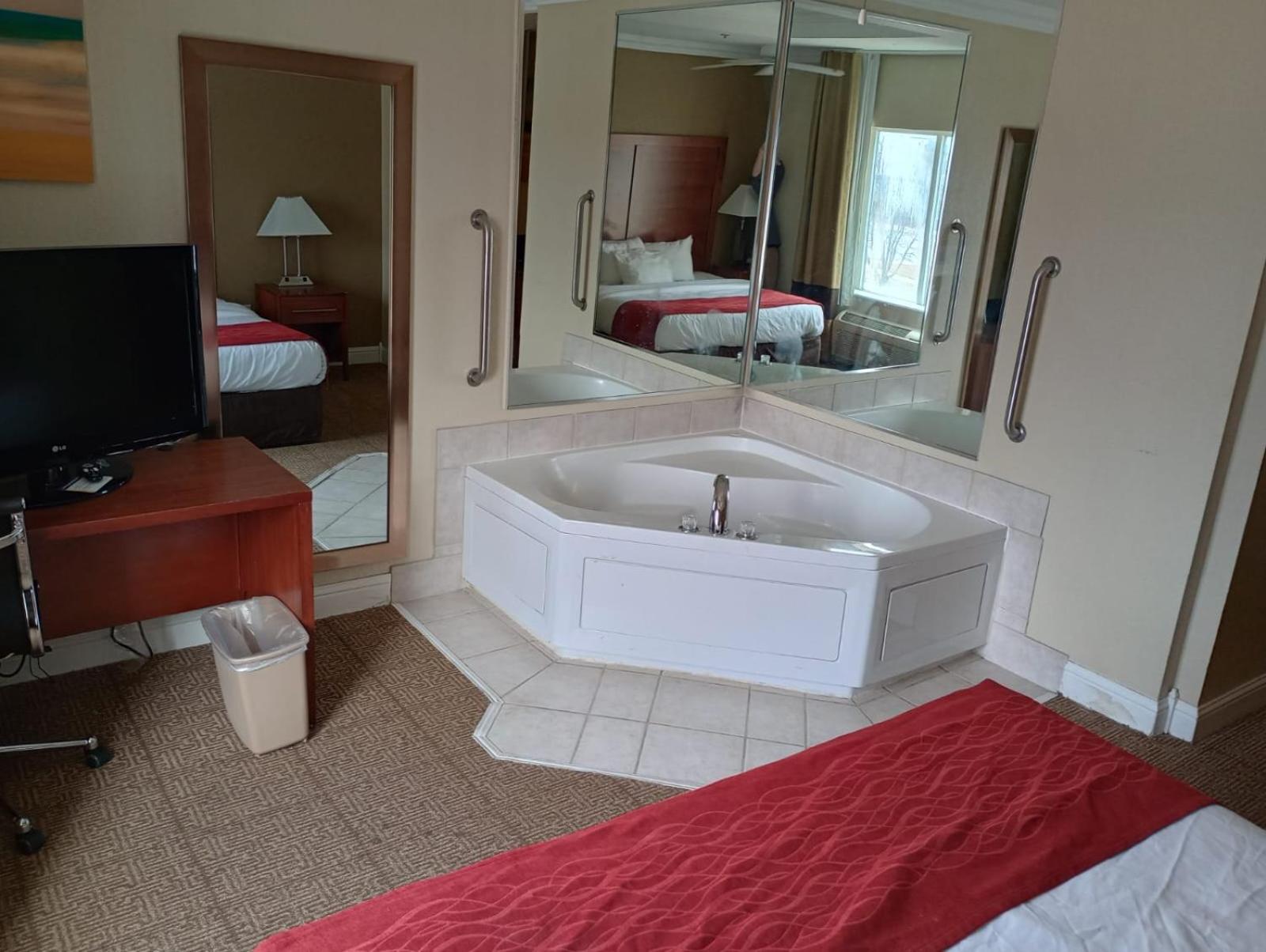 King Room with Spa Bath