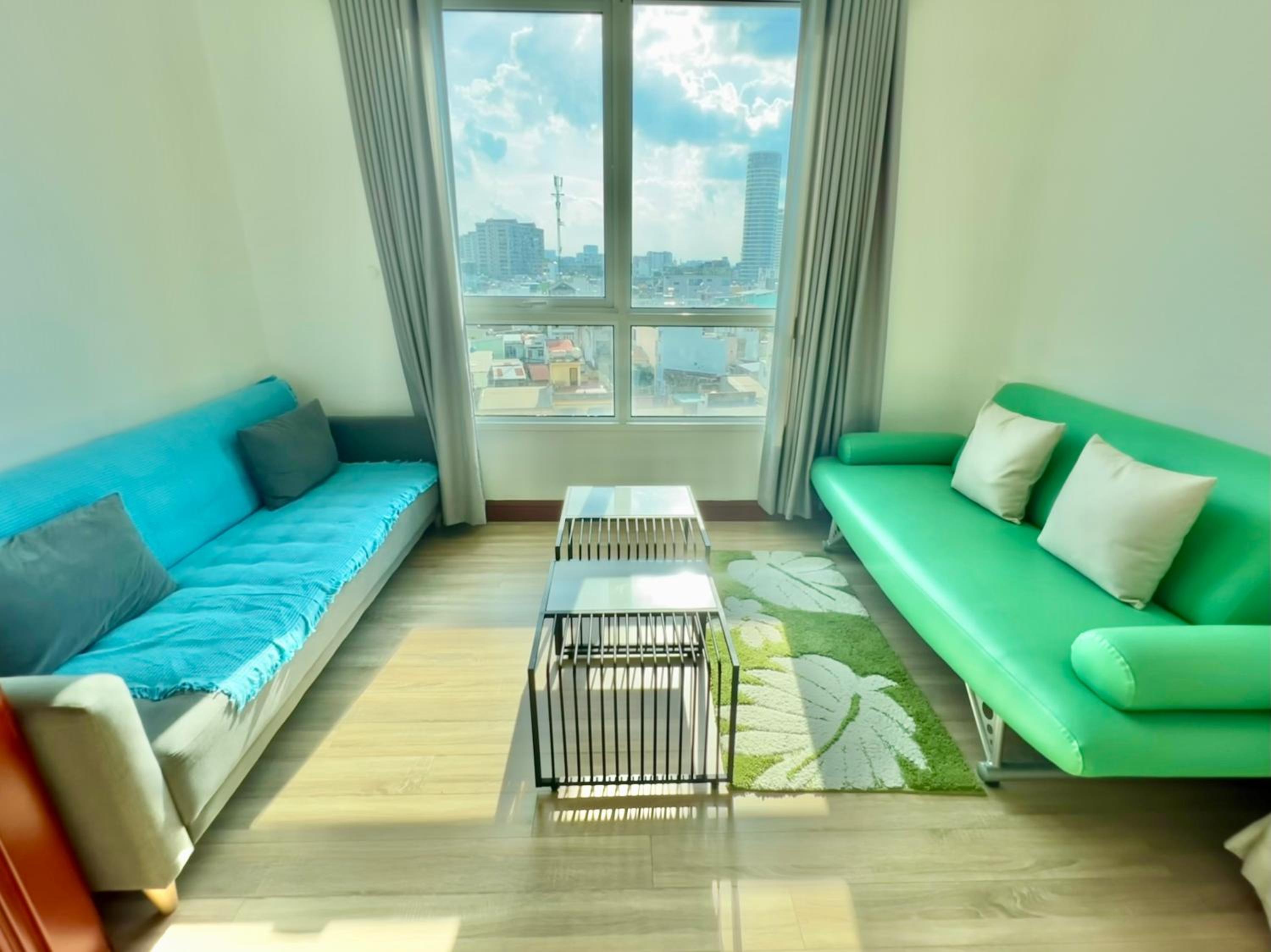 King Studio with Sofa Bed
