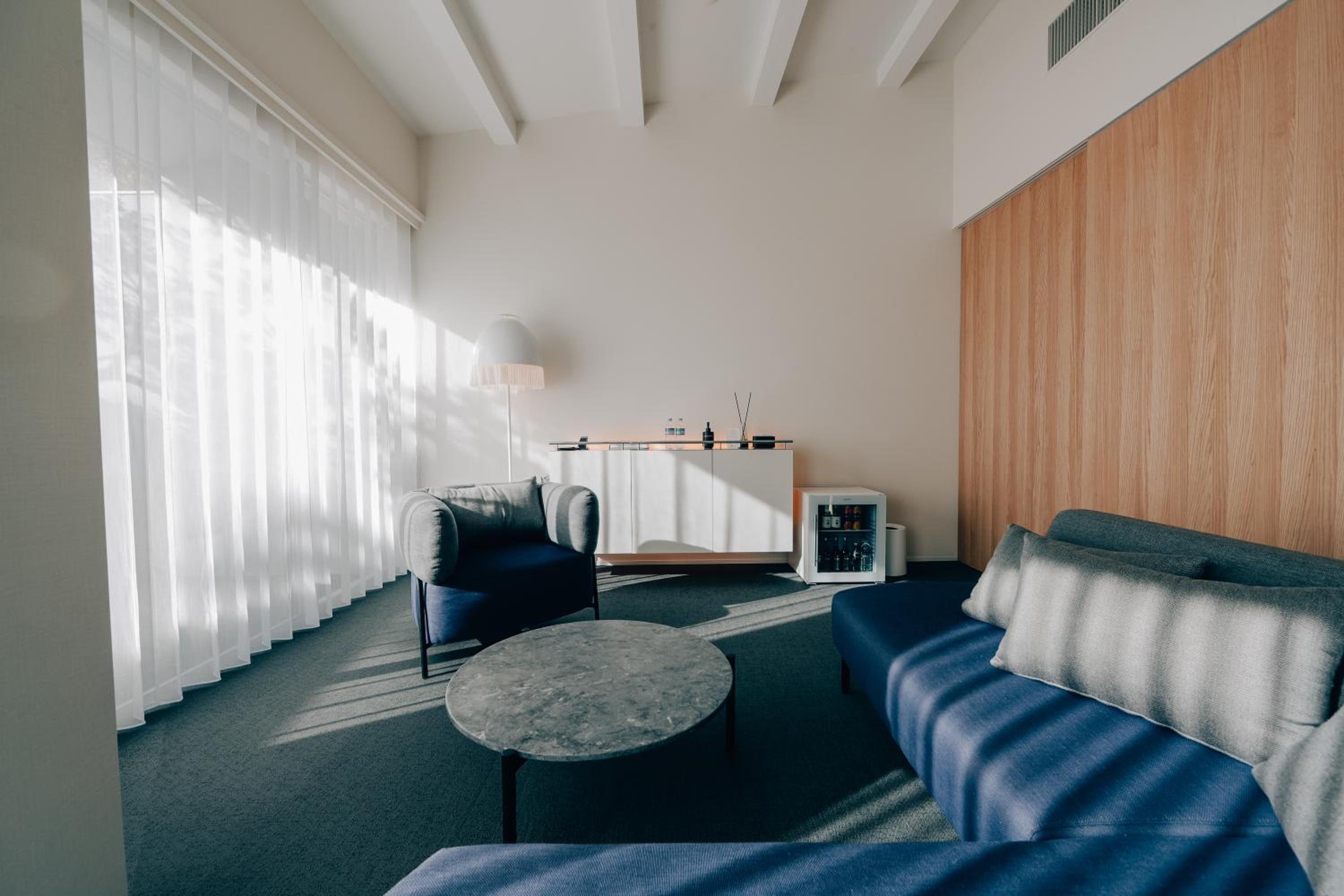 Suite with Private Pool - Photo 8