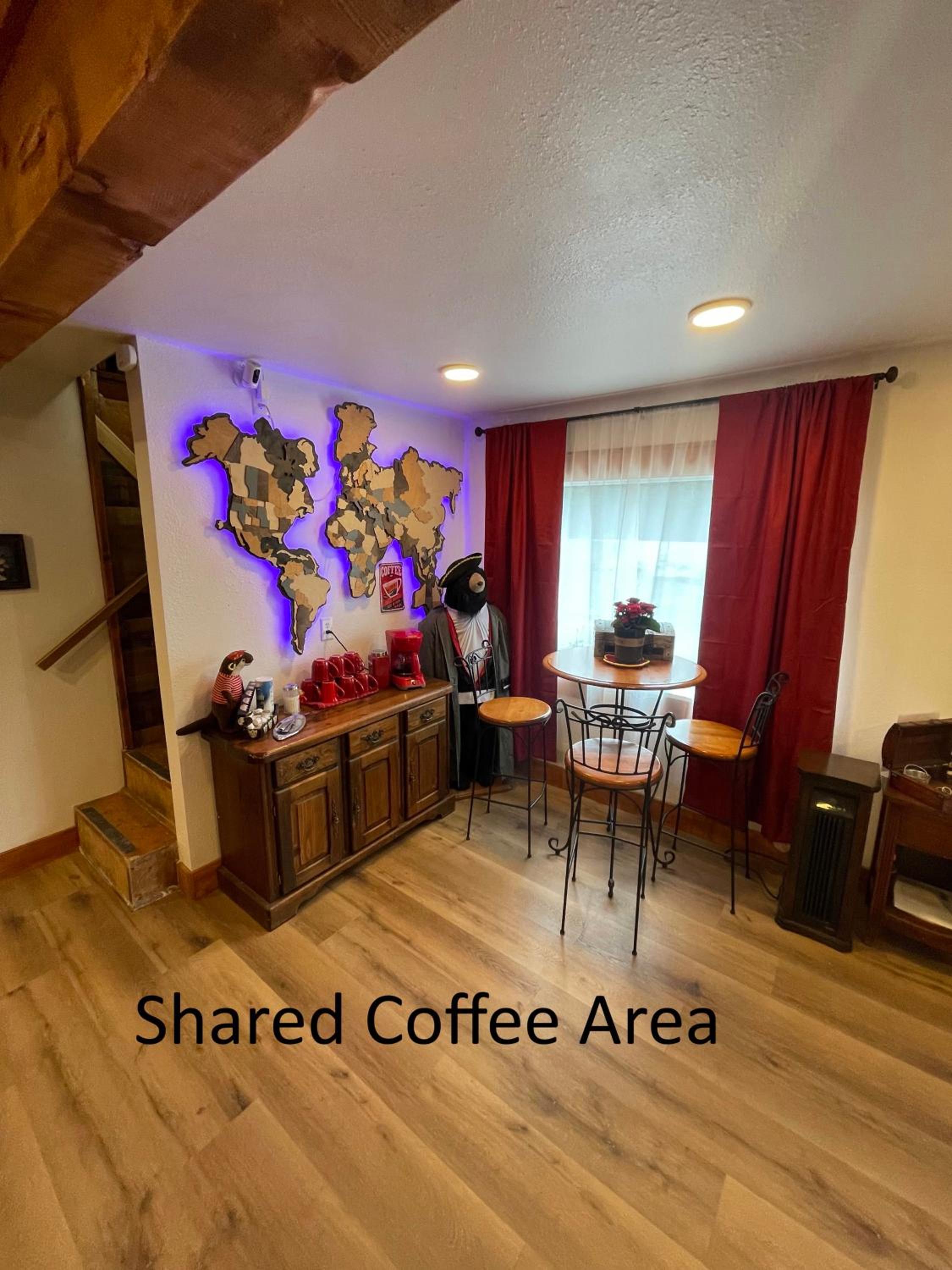 Single Bed in Mixed Dormitory Room with Shared Bathroom  photo 2
