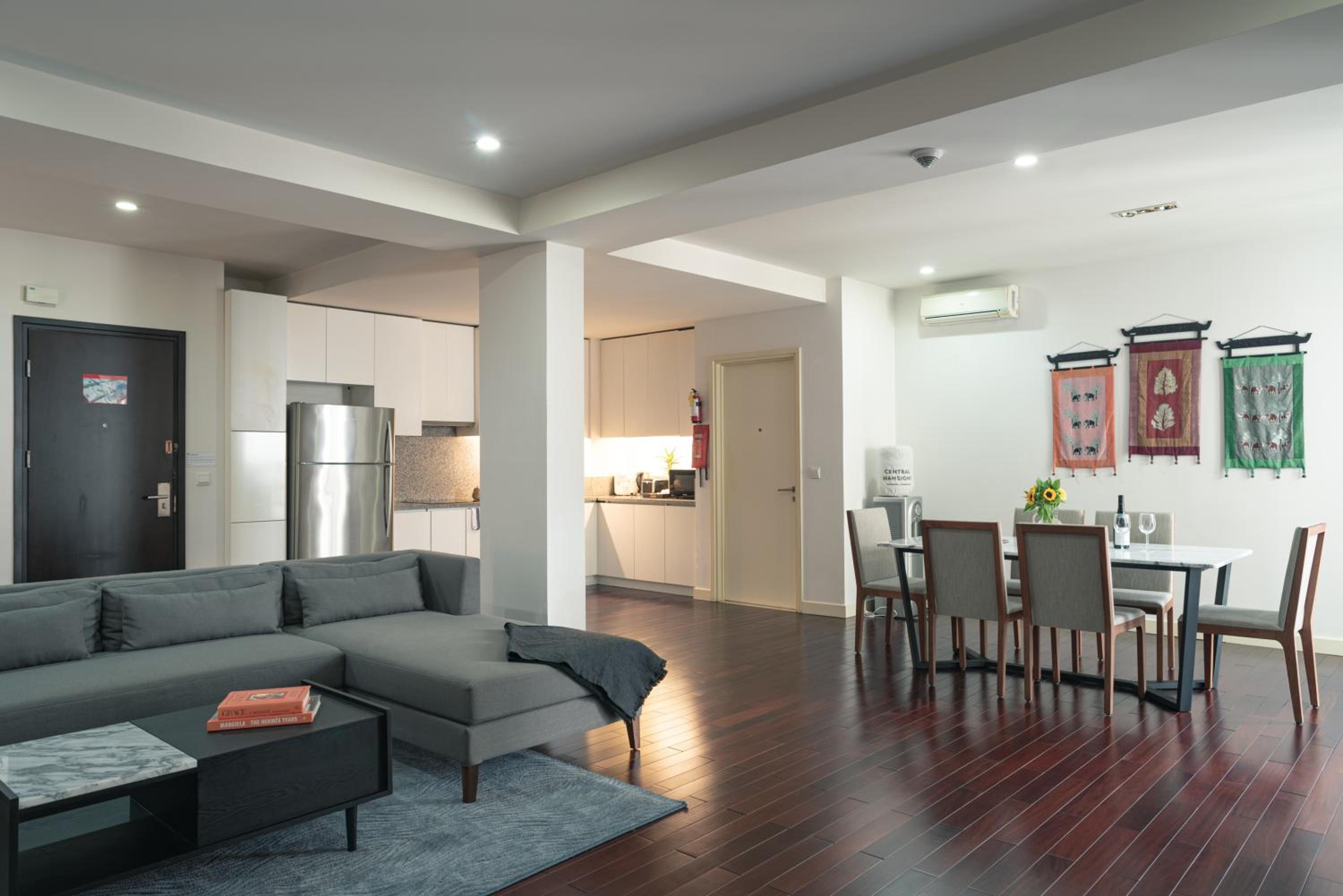 Executive 3-Bedroom Family Suite - Photo 5