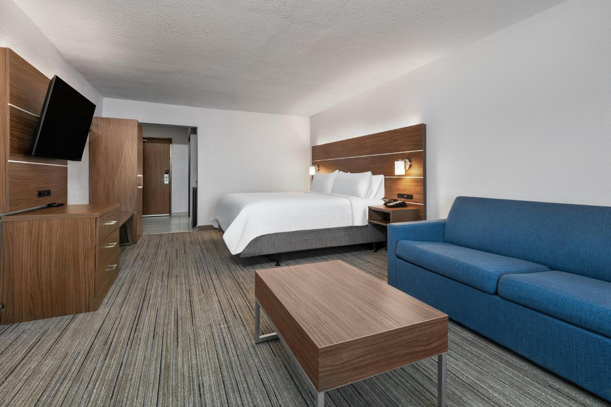 King Suite - Photo 4