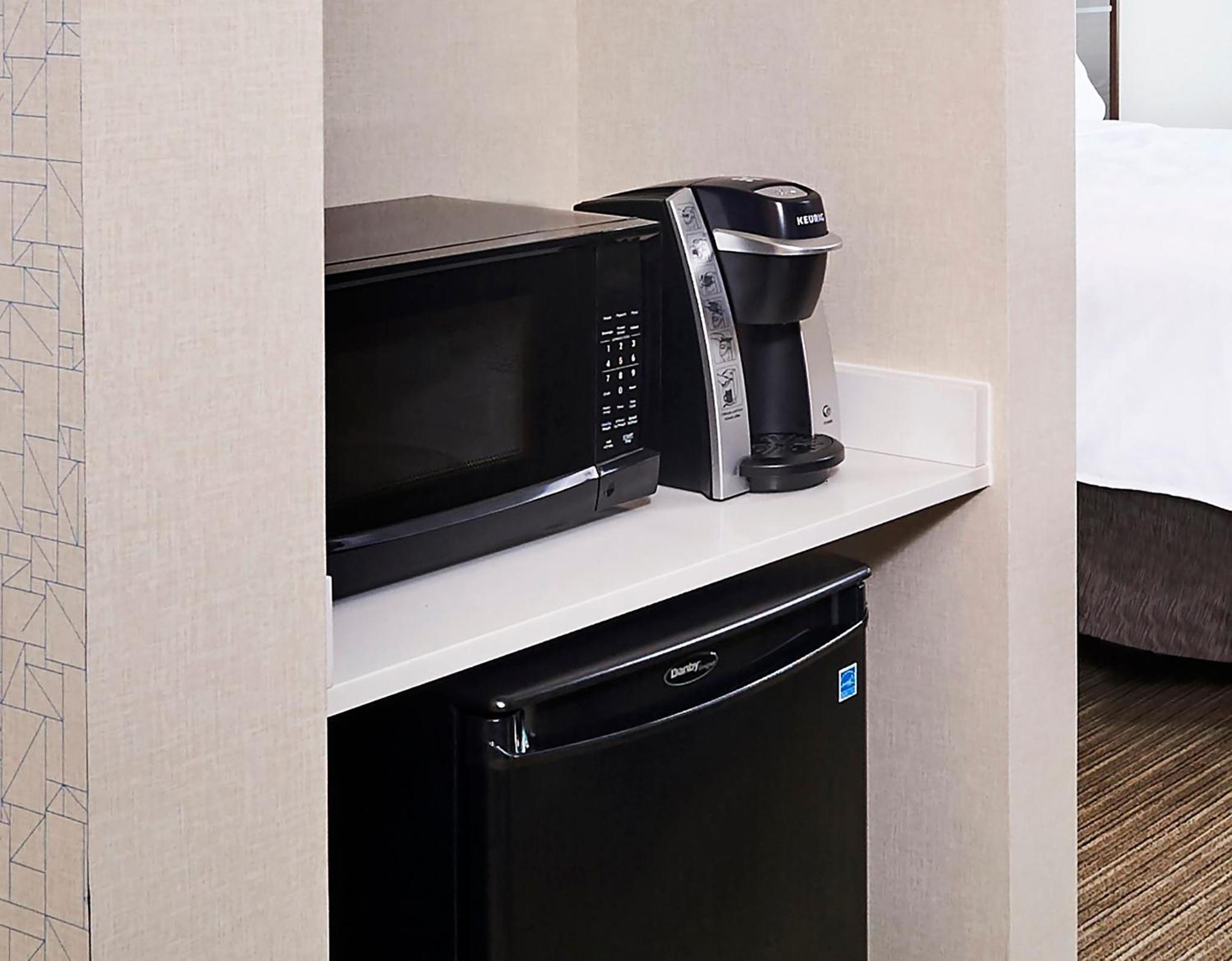 Standard King Room with Mobility Accessible Roll-In Shower