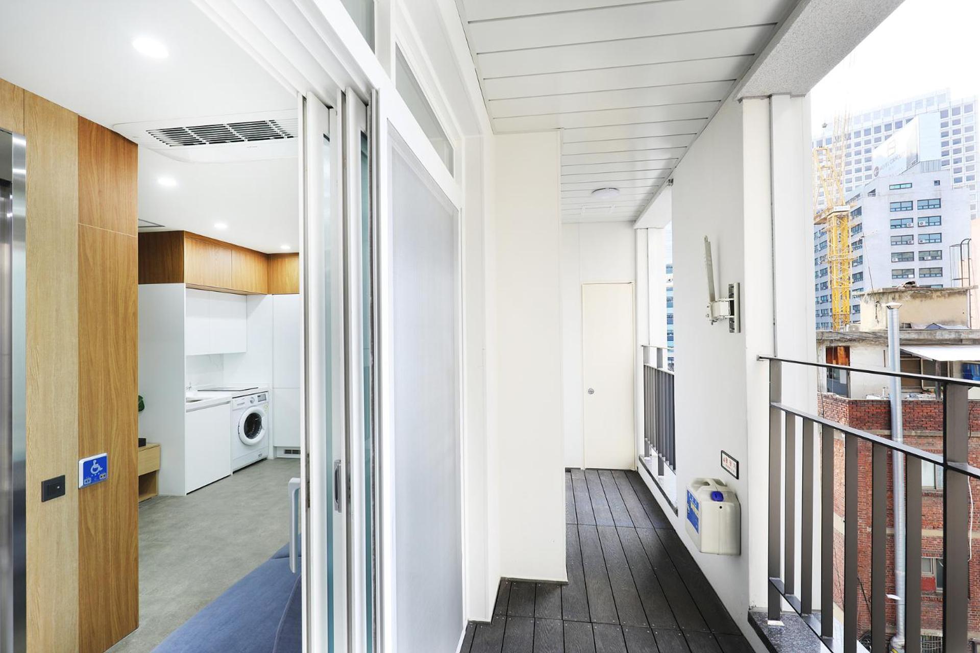 Junior Suite Double (Handicap Room/ No Parking) - Photo 3