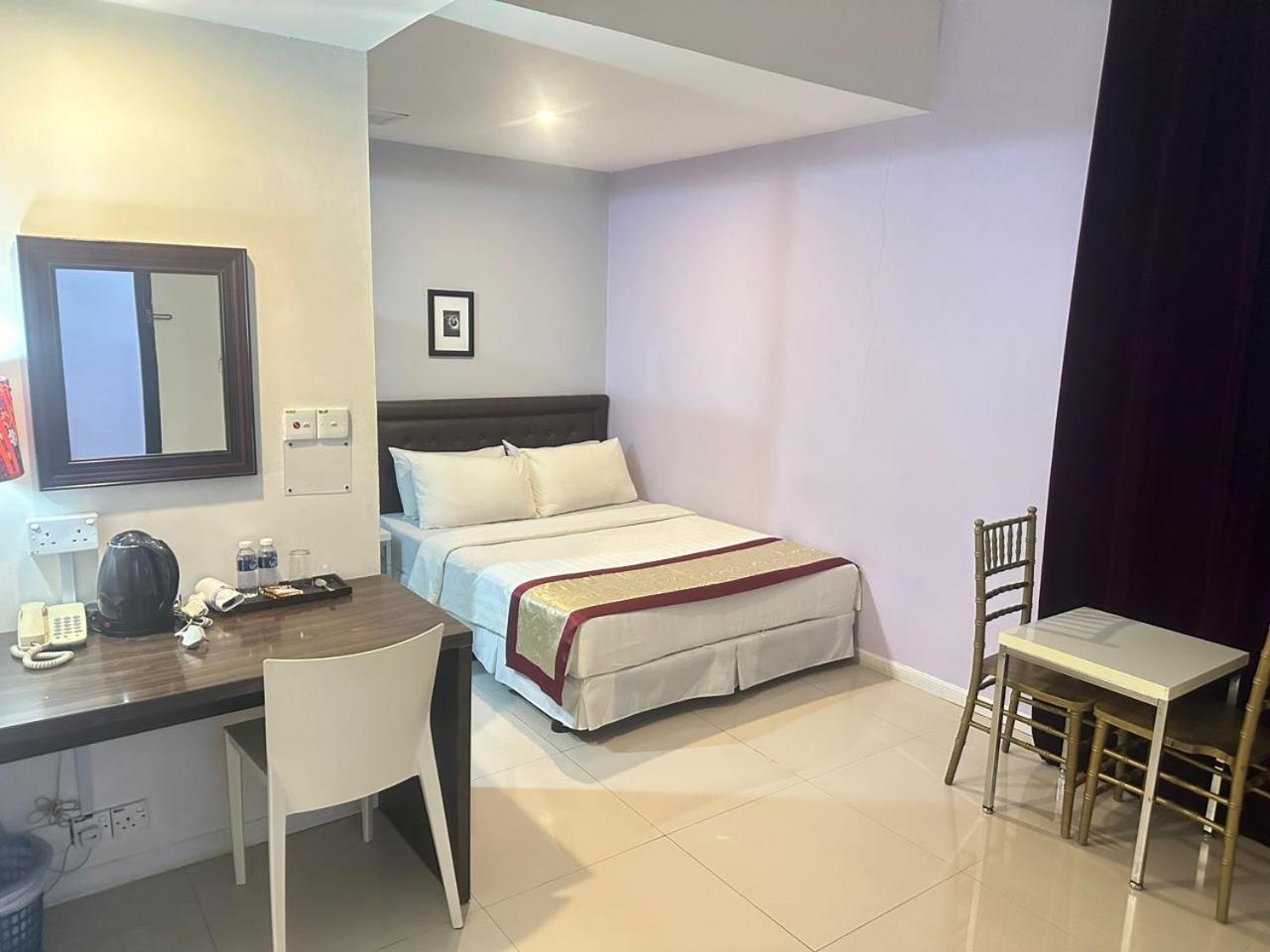Standard Queen Room - Photo 1