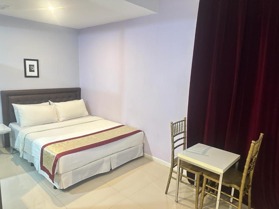 Standard Queen Room - Photo 4