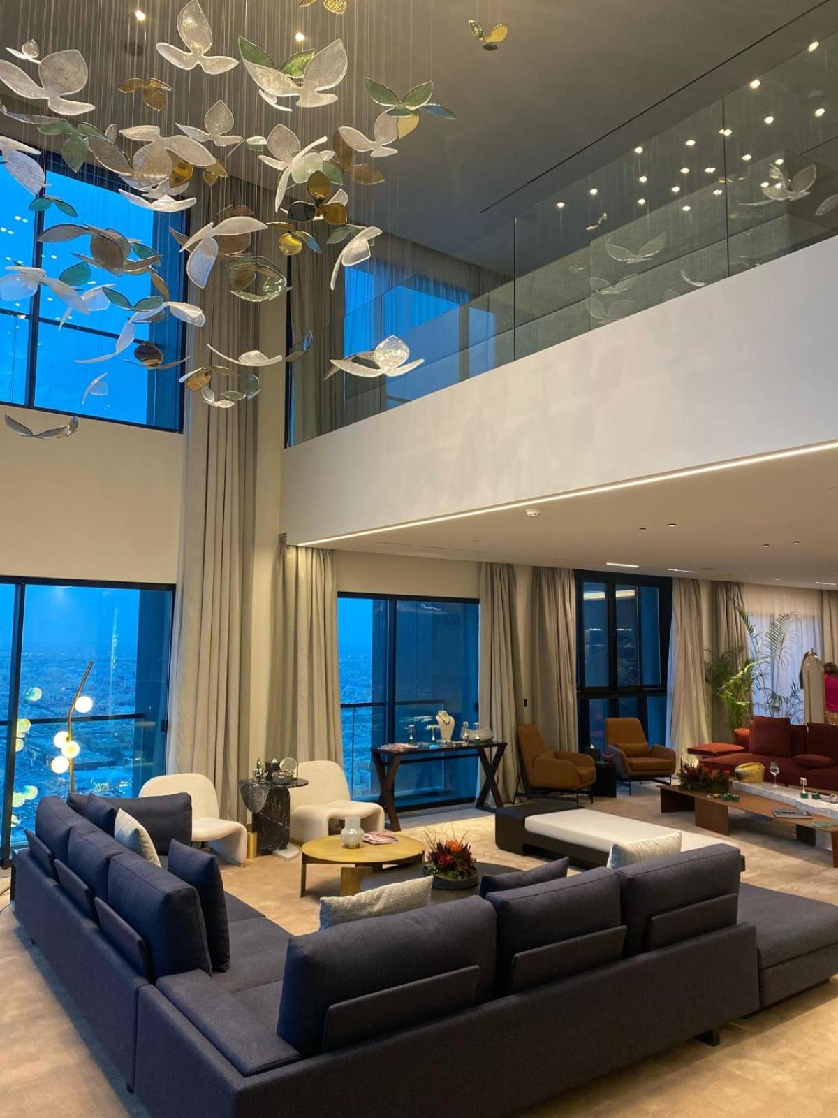 Grand Royal Penthouse thumbnail 6