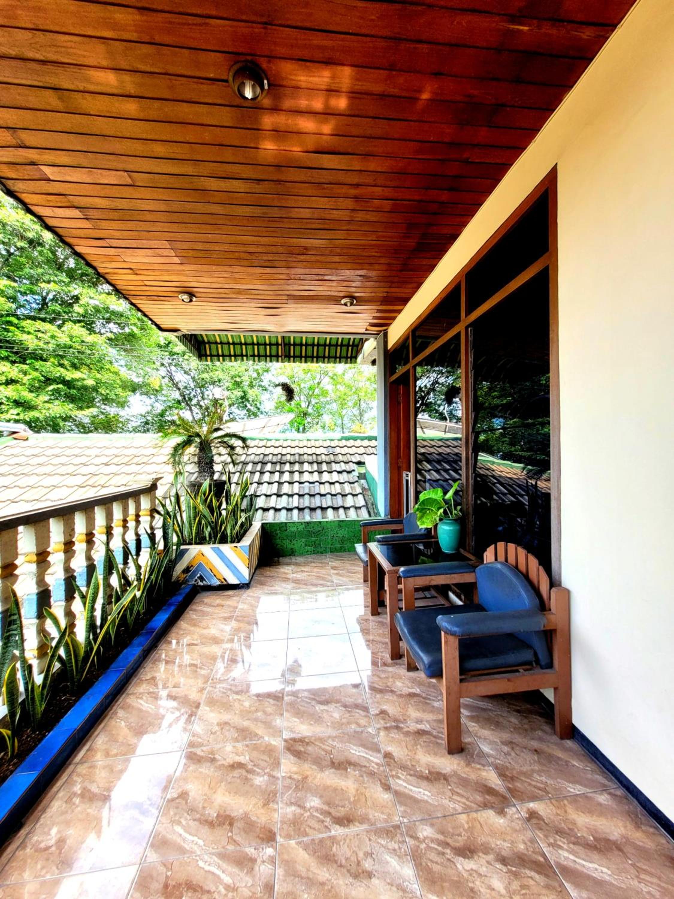 Deluxe Triple Room - Photo 2