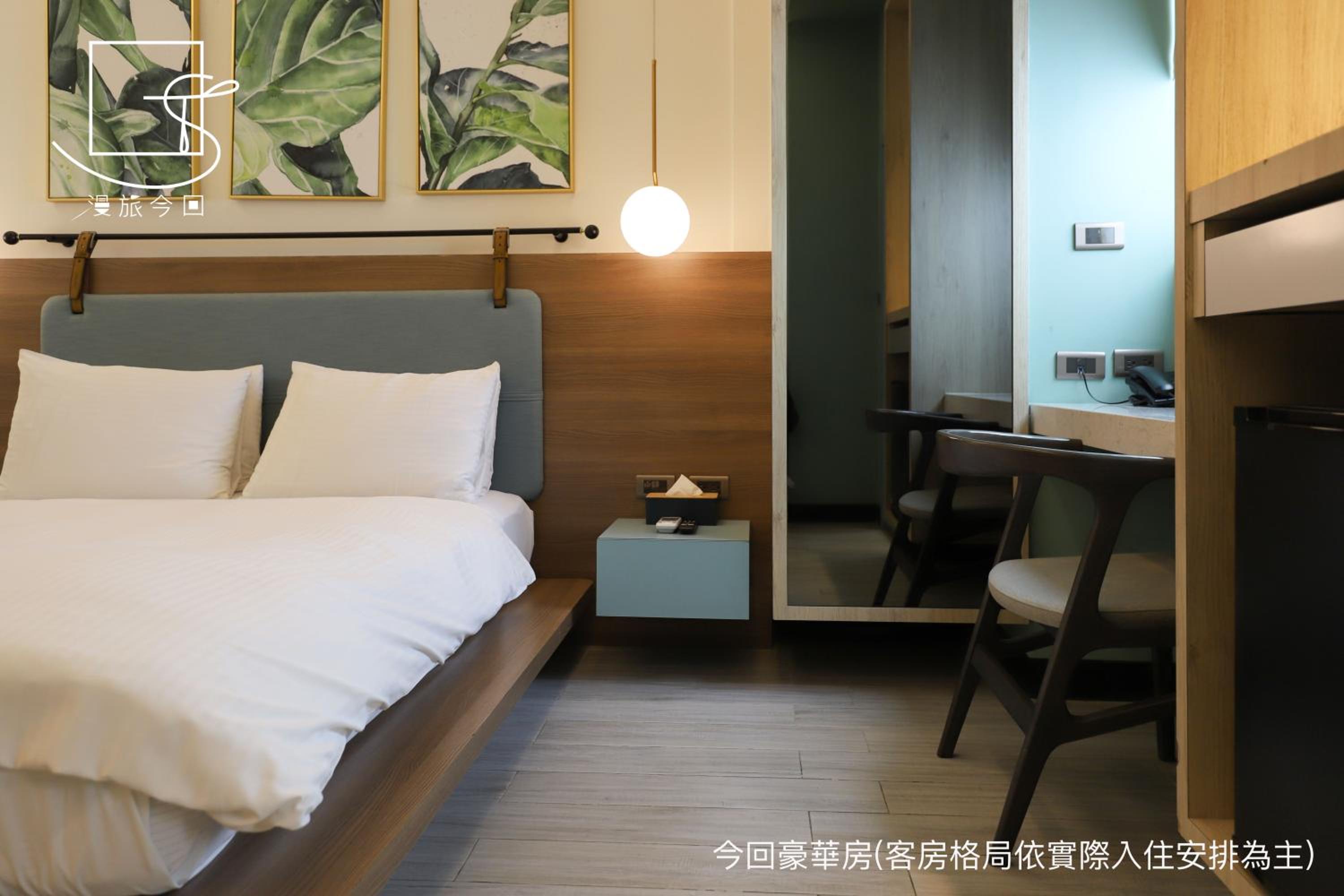 Deluxe Double Room - Photo 7