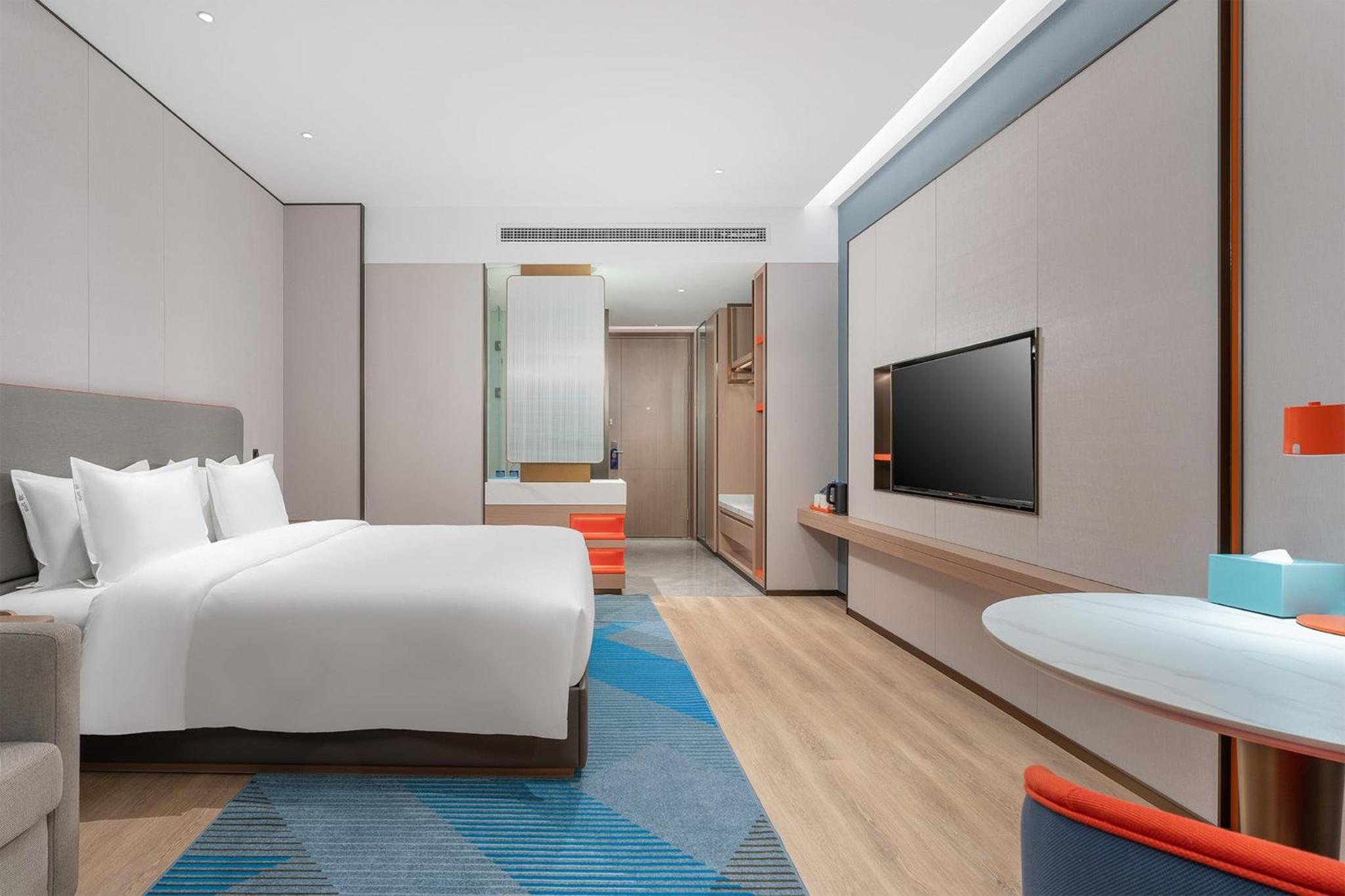 Standard King Room photo 1