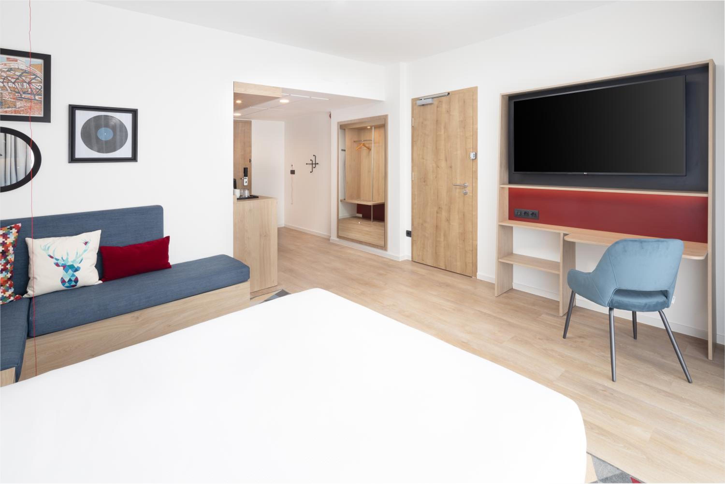 Queen Room - Accessible - Photo 3