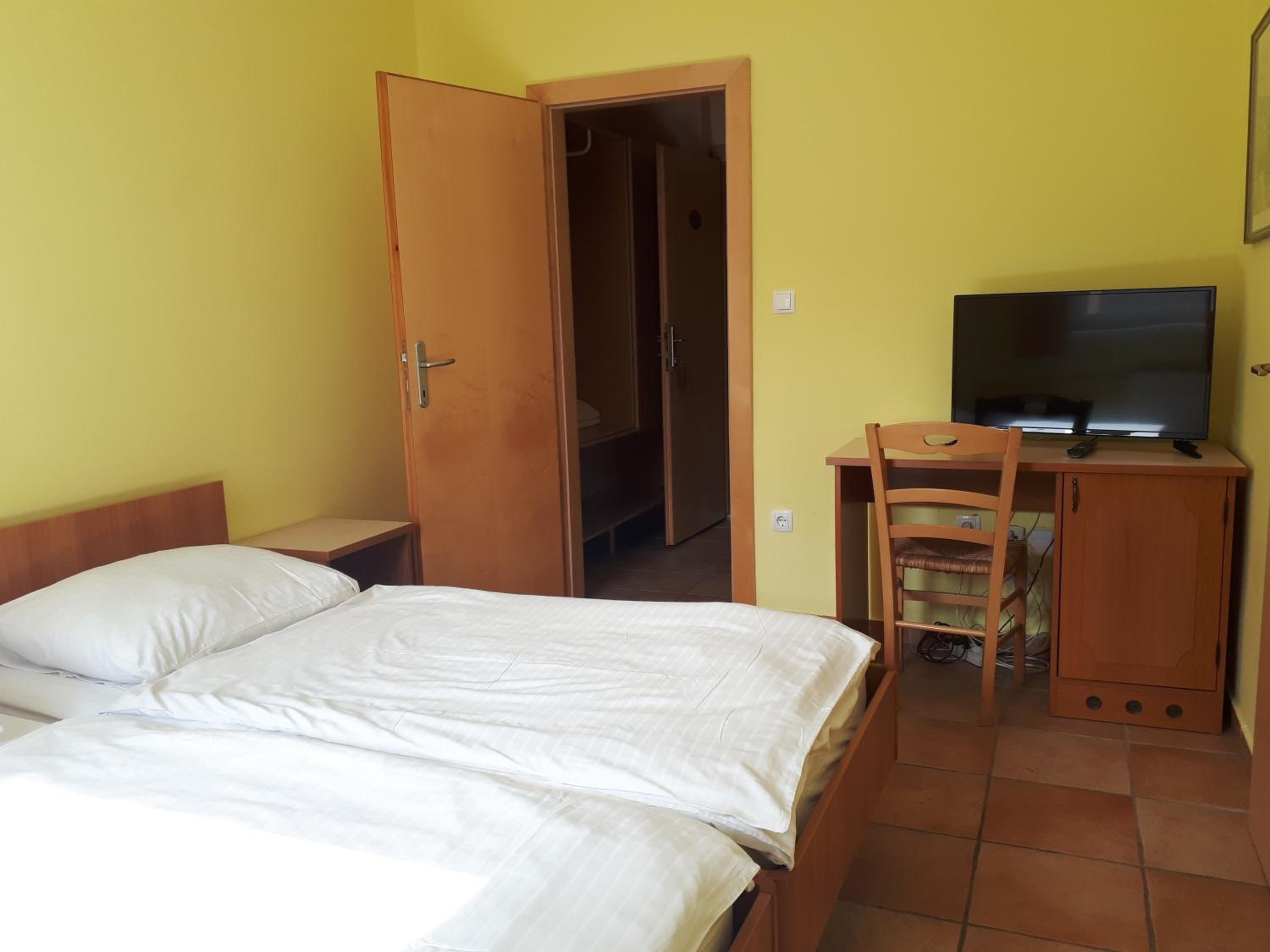 Double Room - Annex photo 1