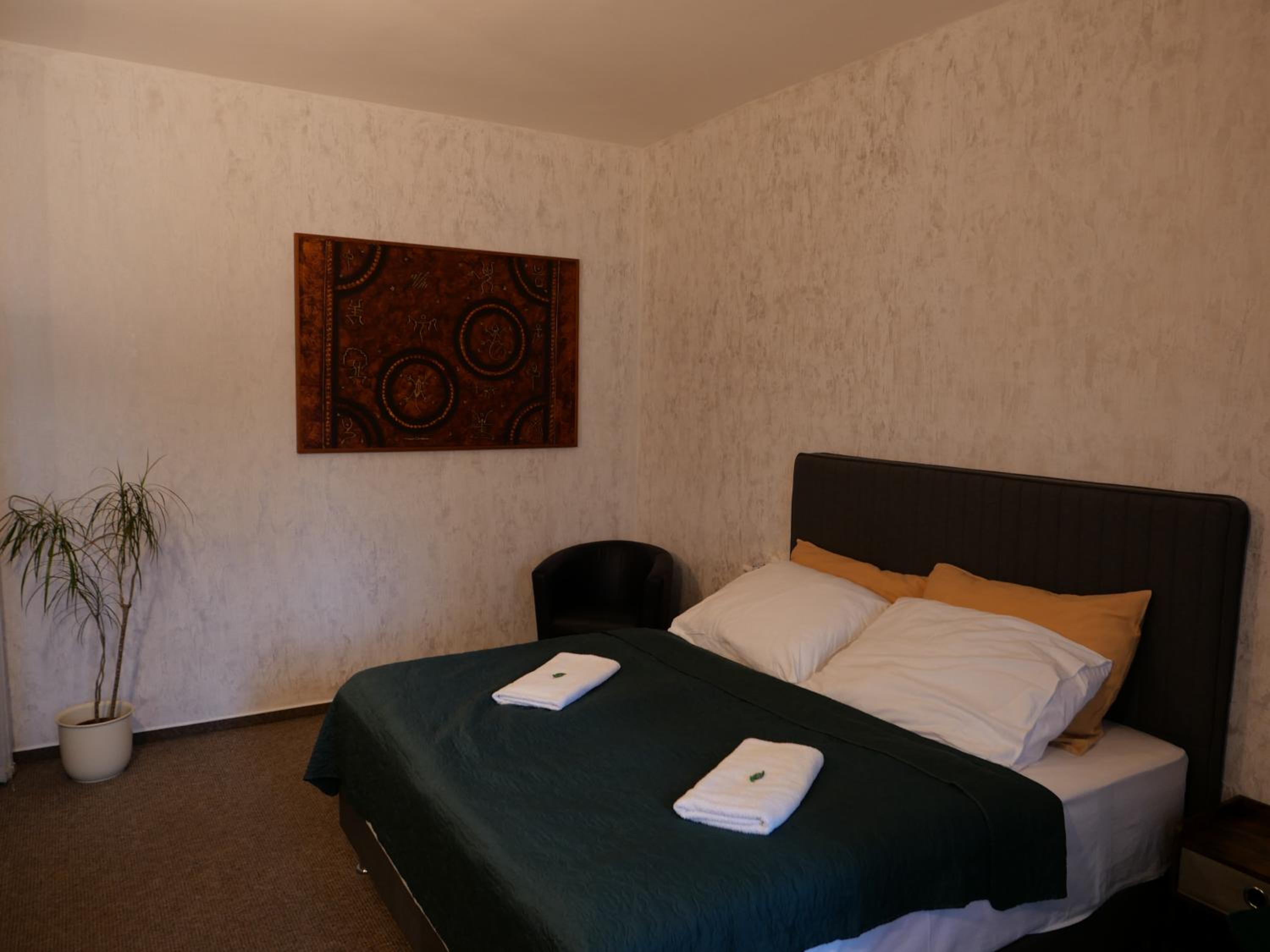 Double Room - Photo 1
