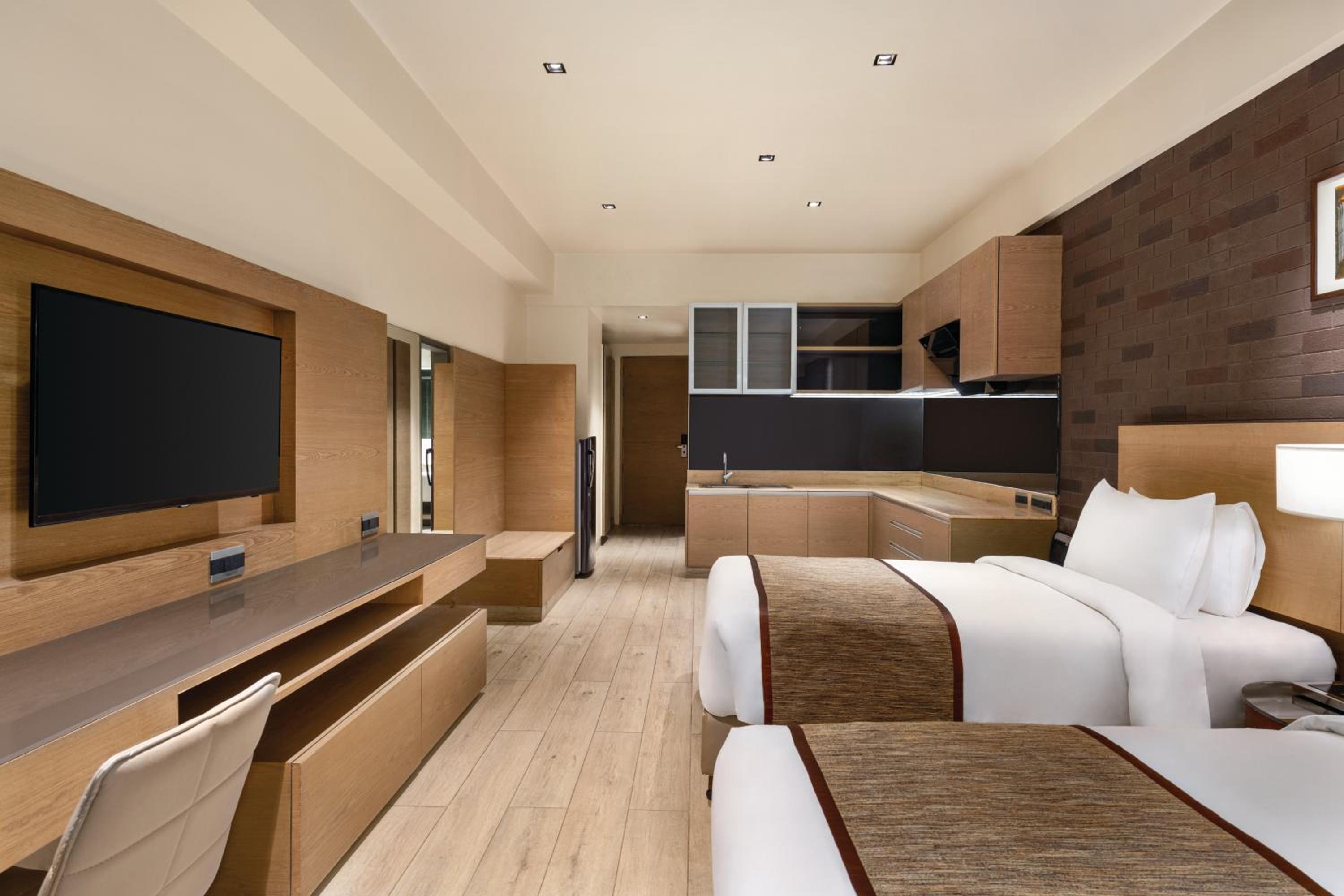 Deluxe Room with One King Bed and City or Garden View - Mobility Accessible/Non-Smoking - 15% Discount on Food & Beverages Deluxe Room with One King Bed and City or Garden View - Mobility Accessible/Non-Smoking - 15% Discount on Food & Beverages