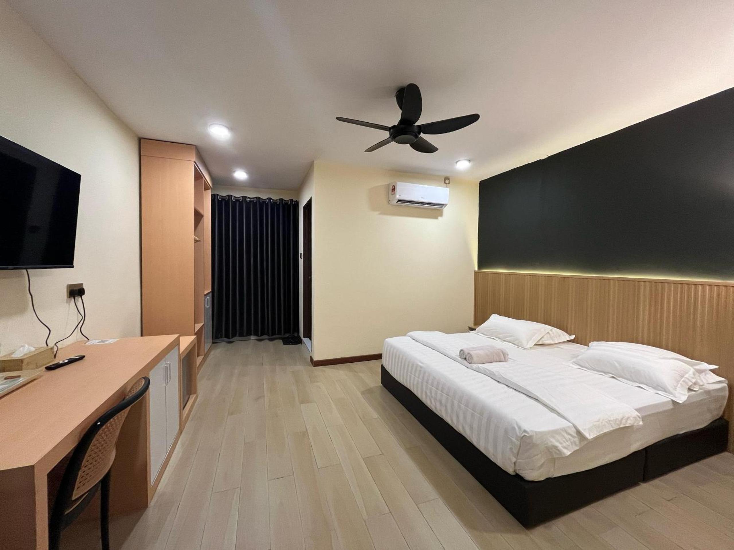 Superior King Room - Photo 2