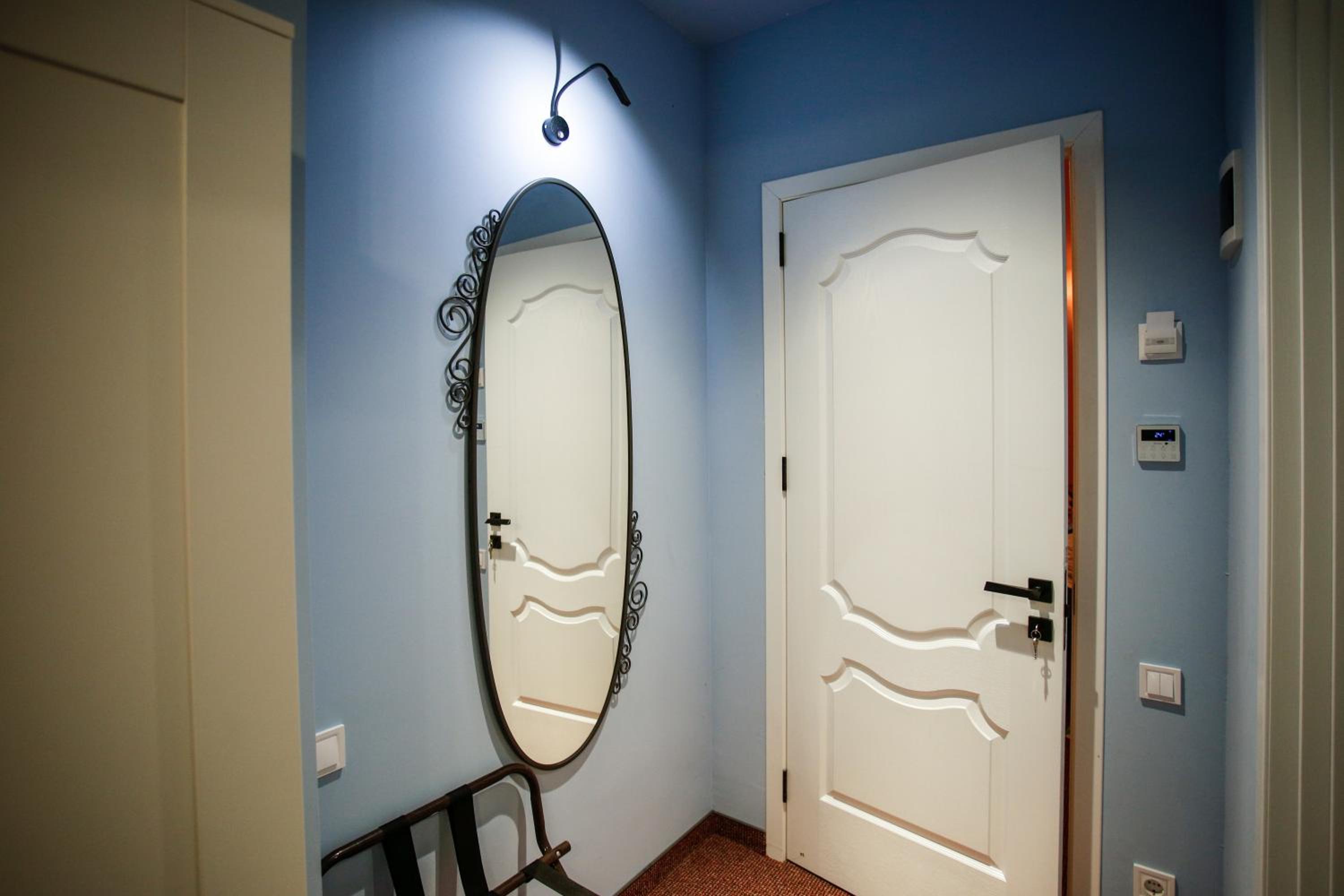 Standard Double or Twin Room - Photo 13