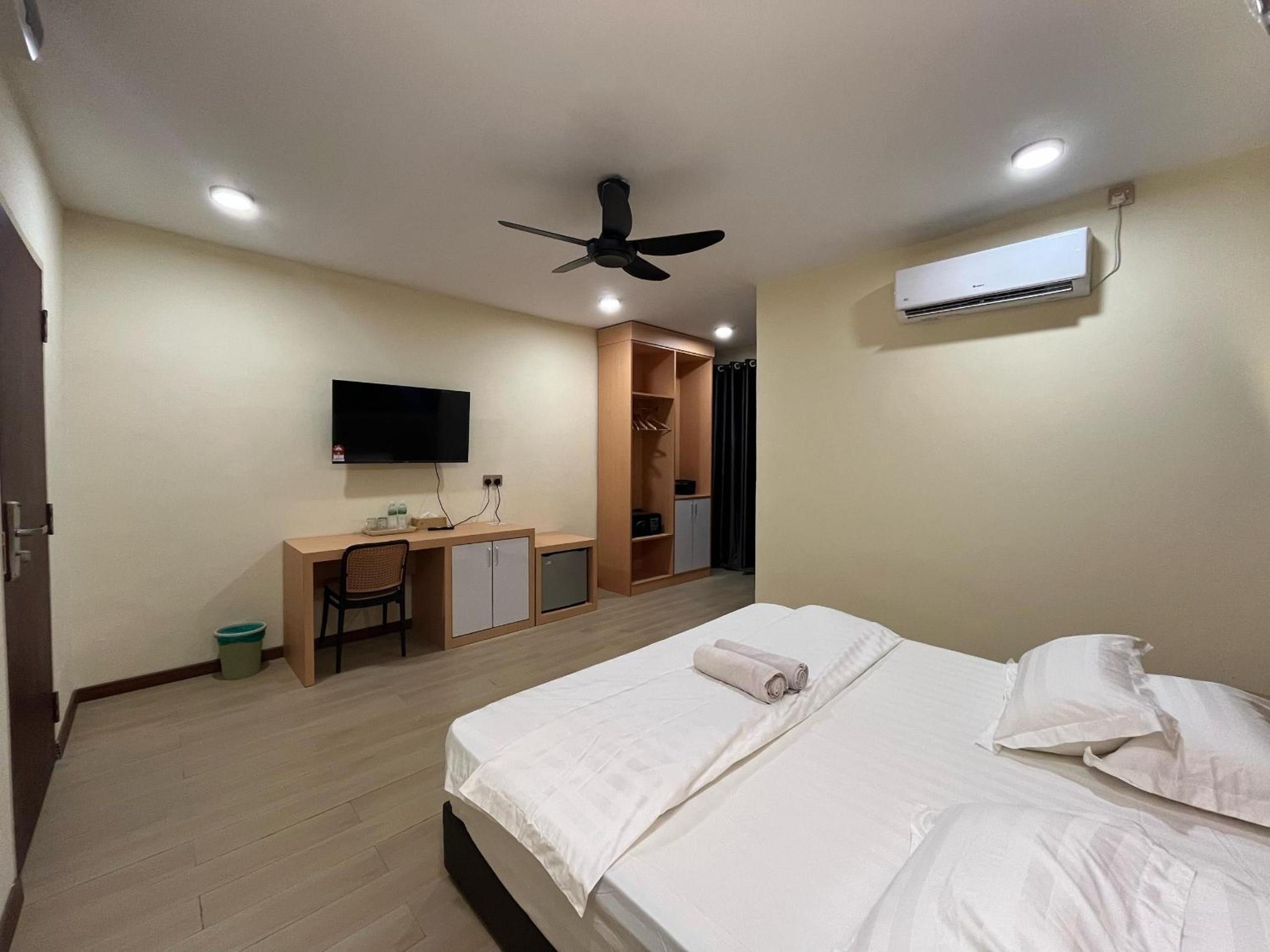 Superior King Room - Photo 4