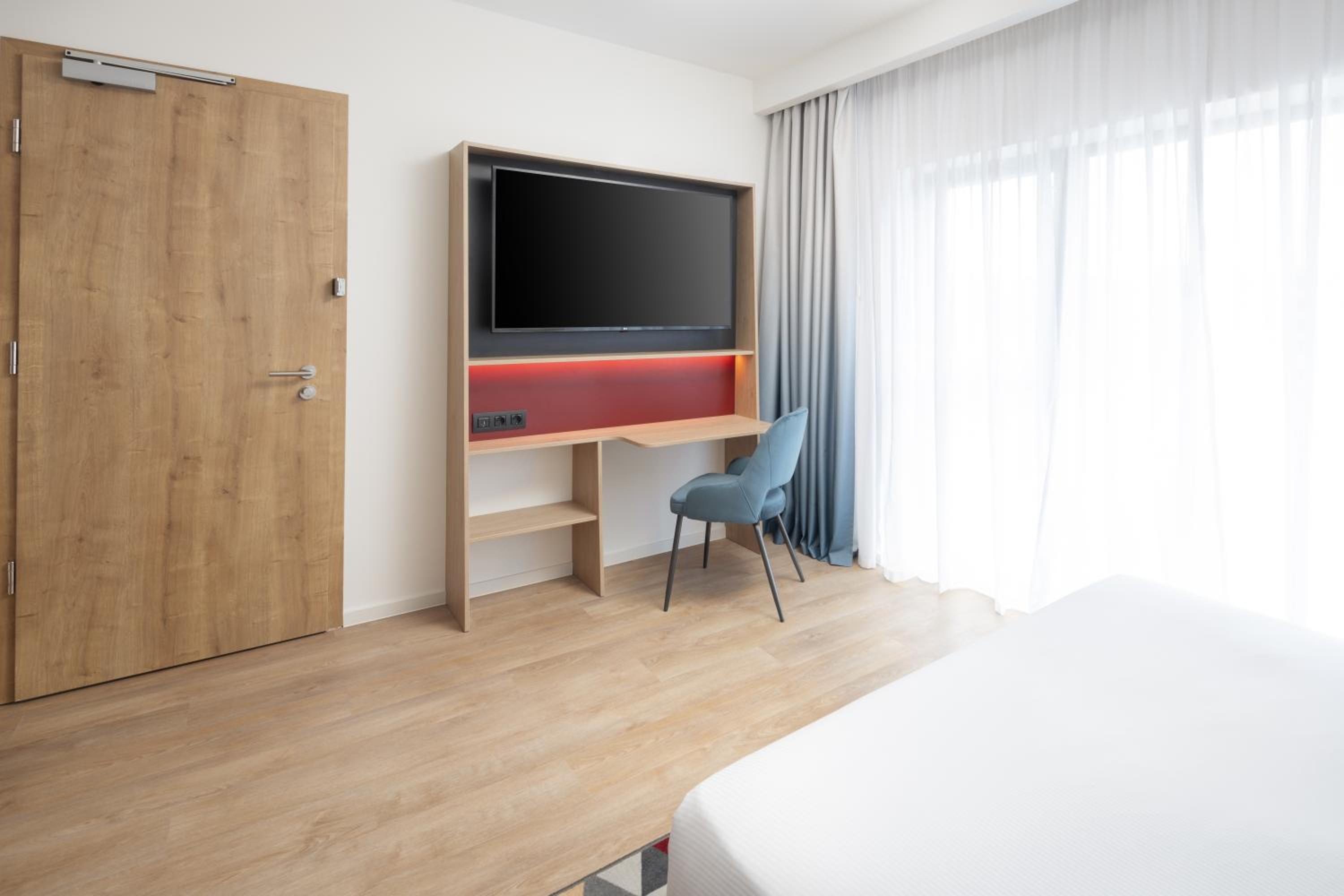Queen Room - Accessible - Photo 5