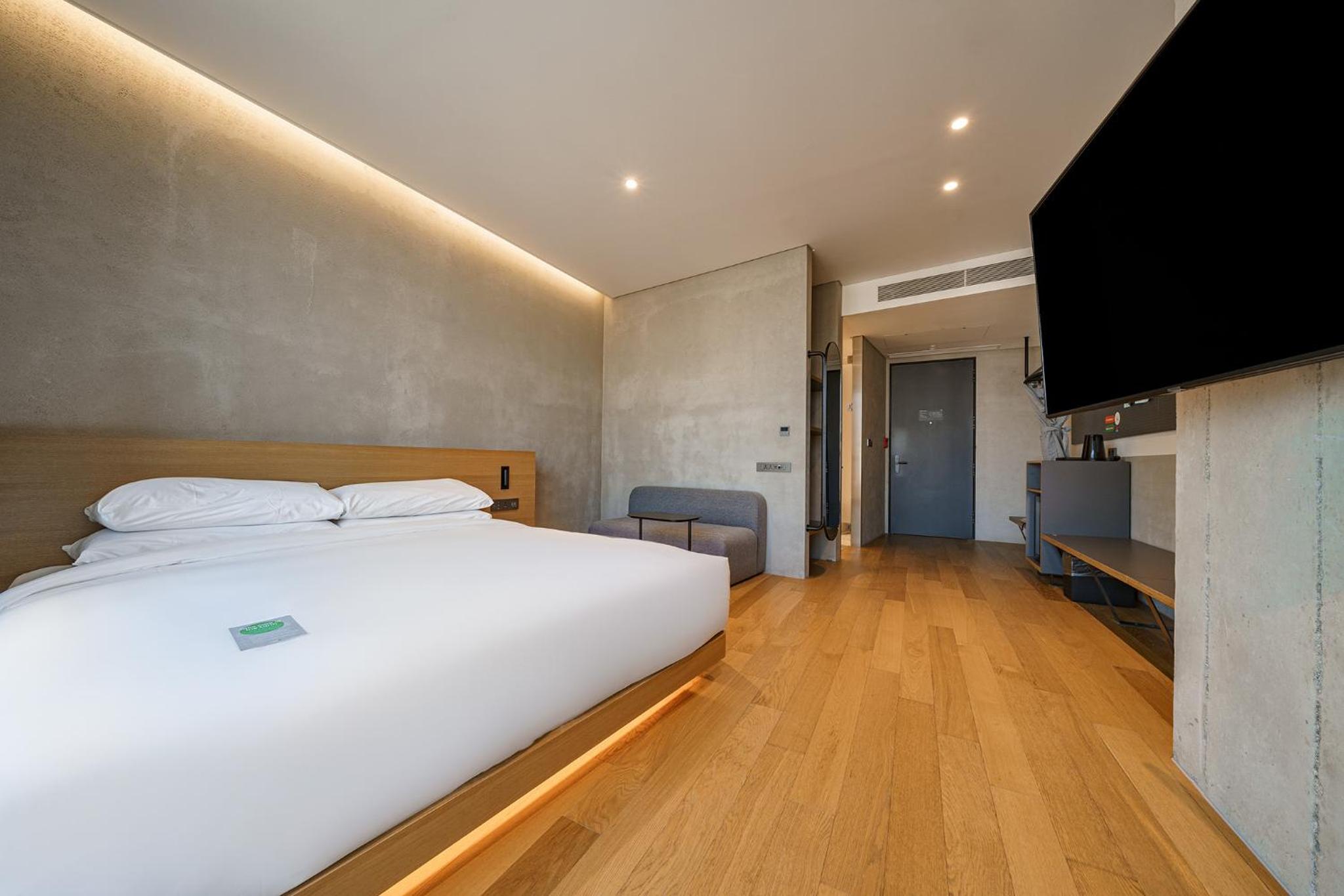 Double Room - Take 2 - 18:00 Check in - Infinity Pool Included