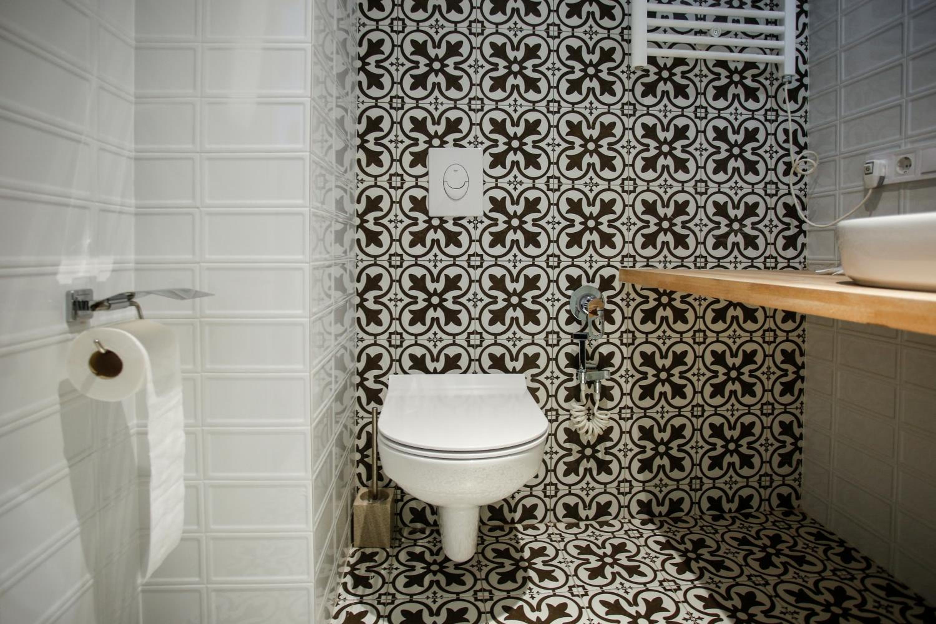 Standard Double Room - Photo 11