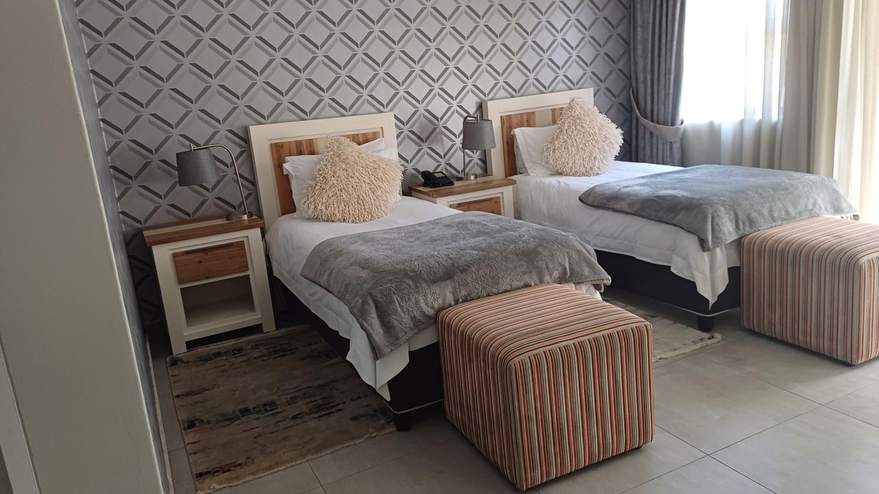 Standard Twin Room photo 2