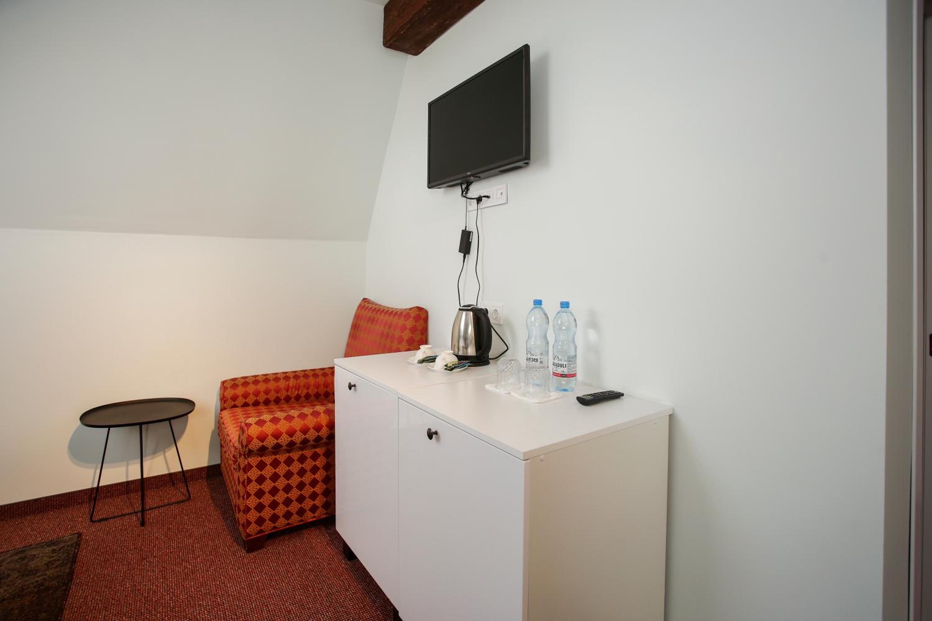 Deluxe Triple Room photo 3