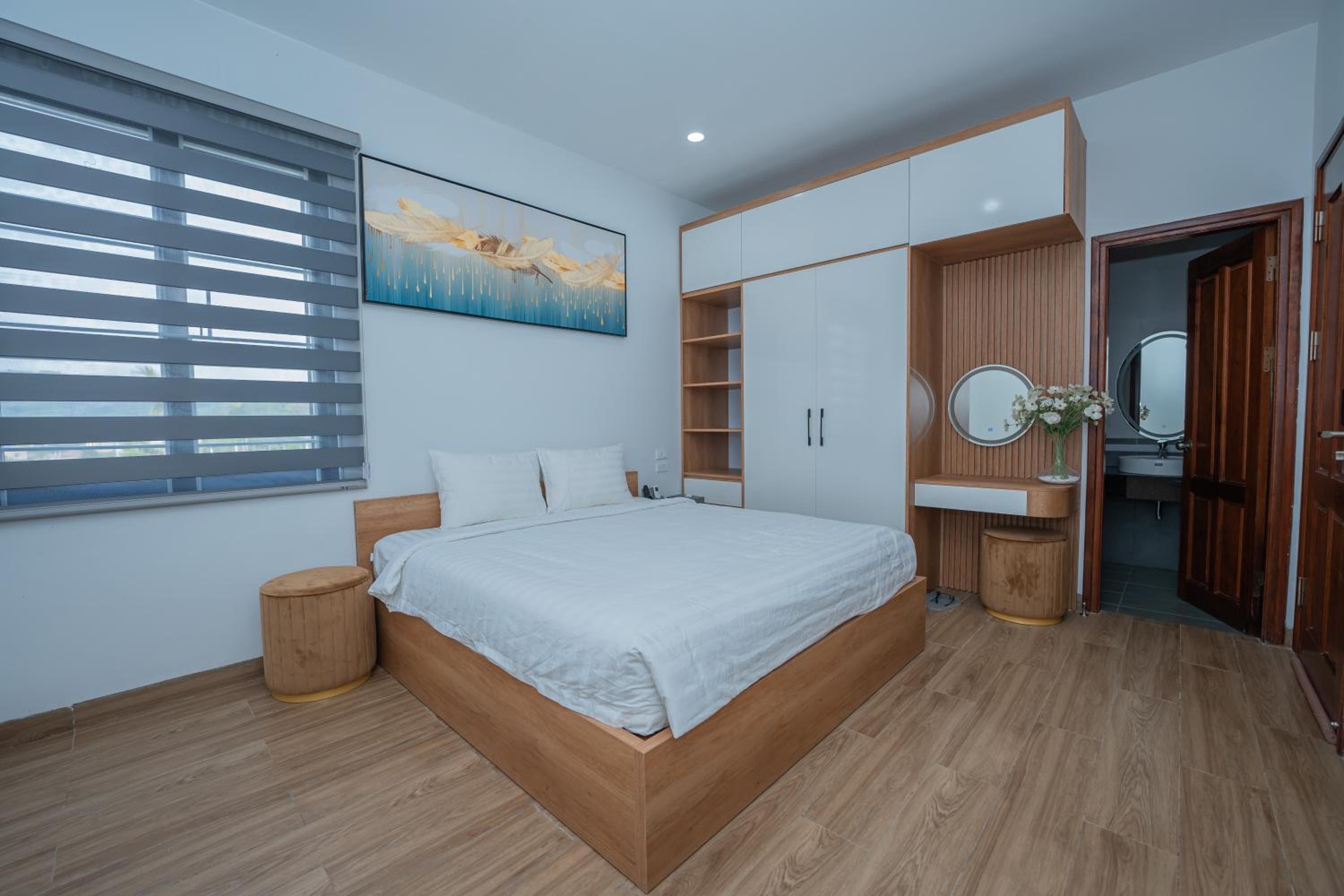Superior King Room