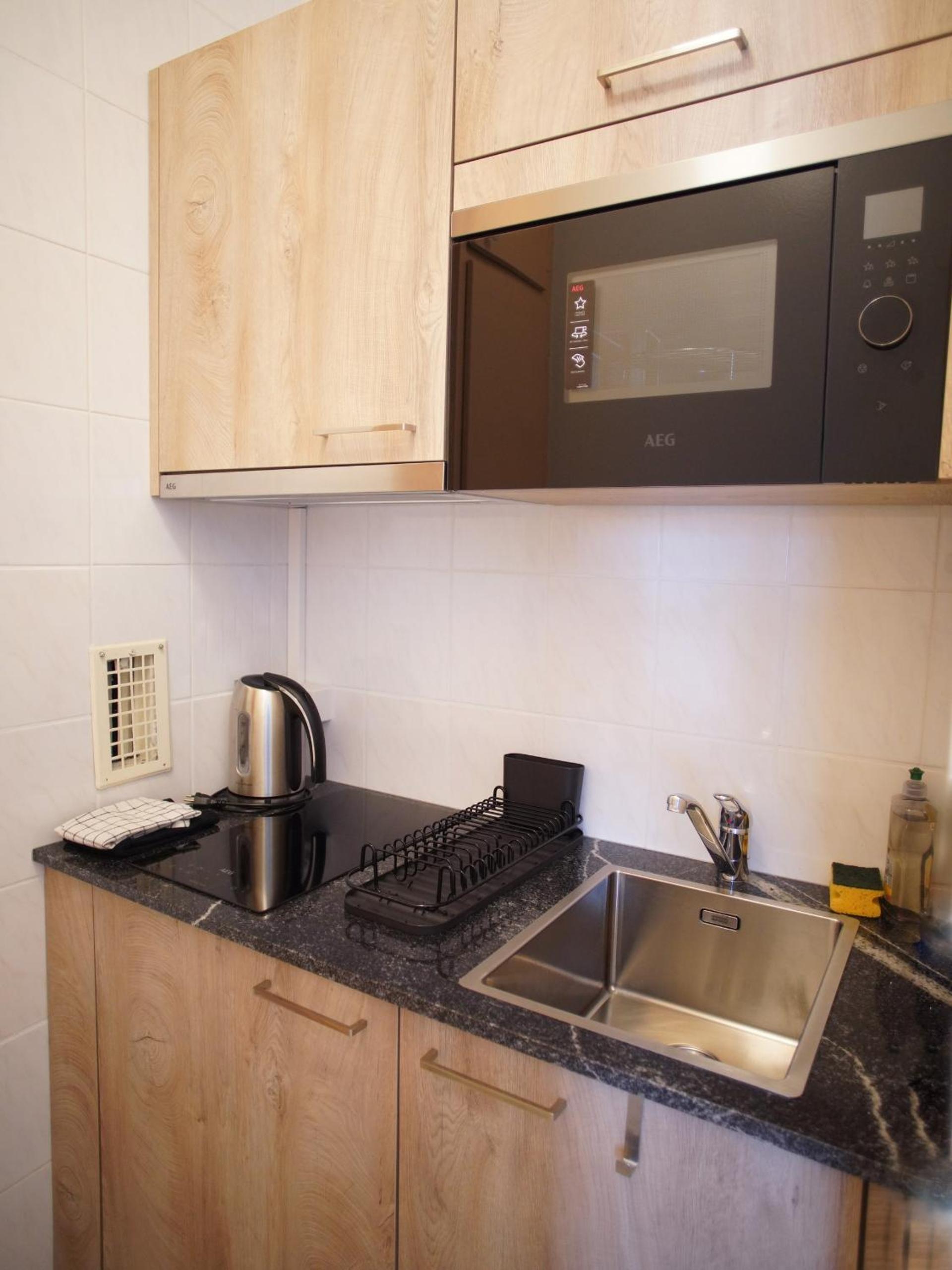 Standard Studio - Photo 6