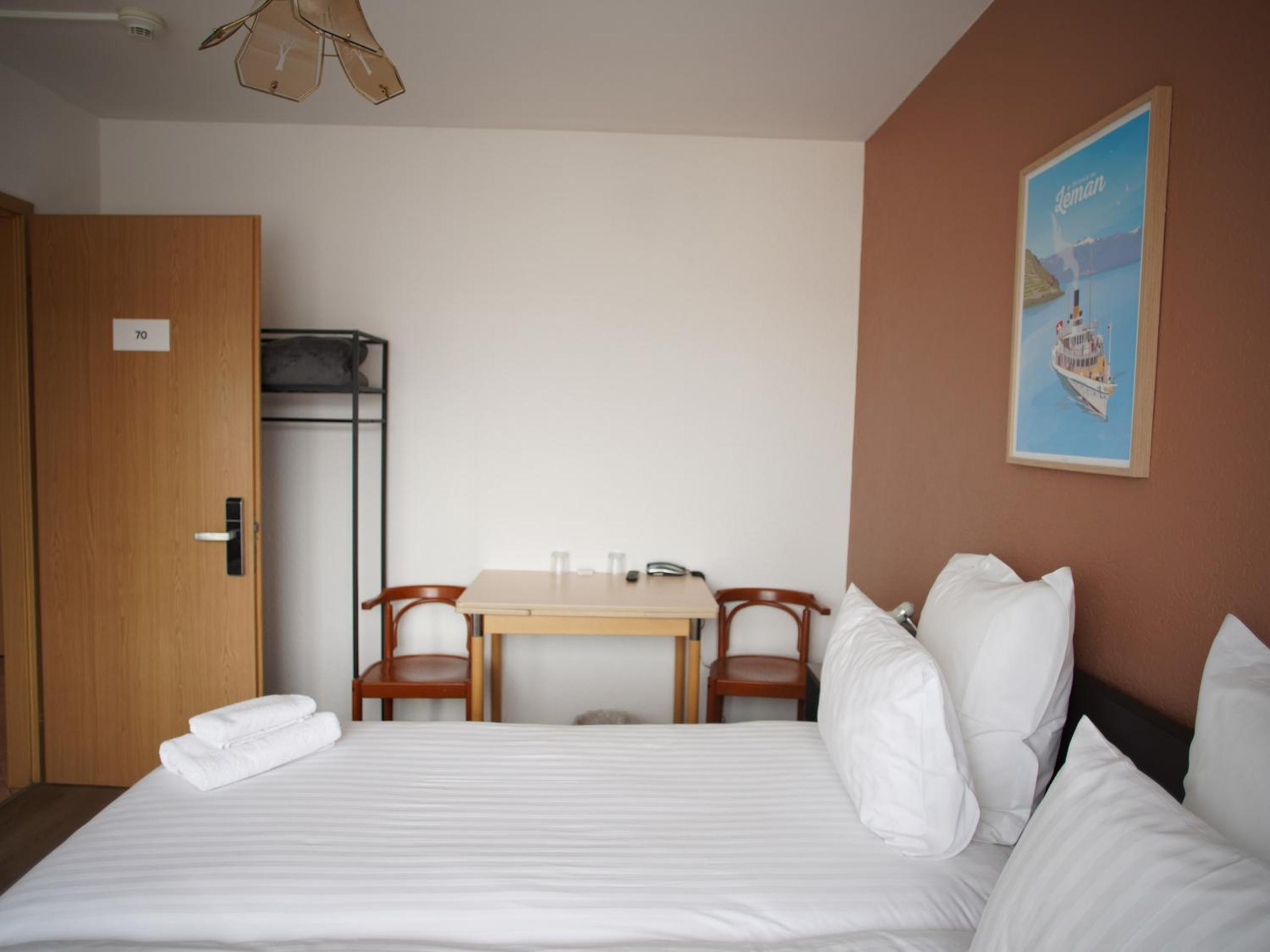 Two-Bedroom Apartment - Photo 6