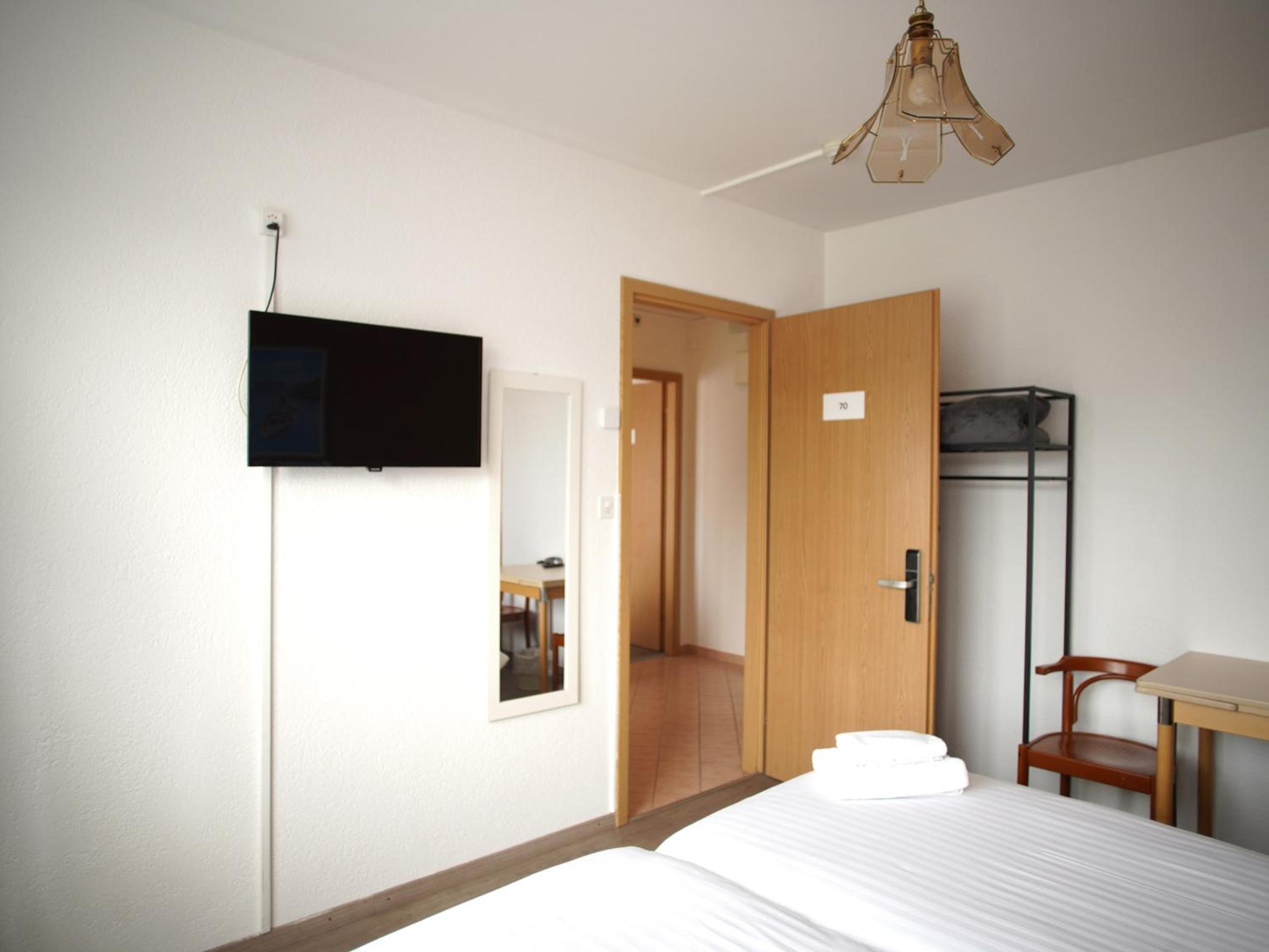Two-Bedroom Apartment - Photo 8