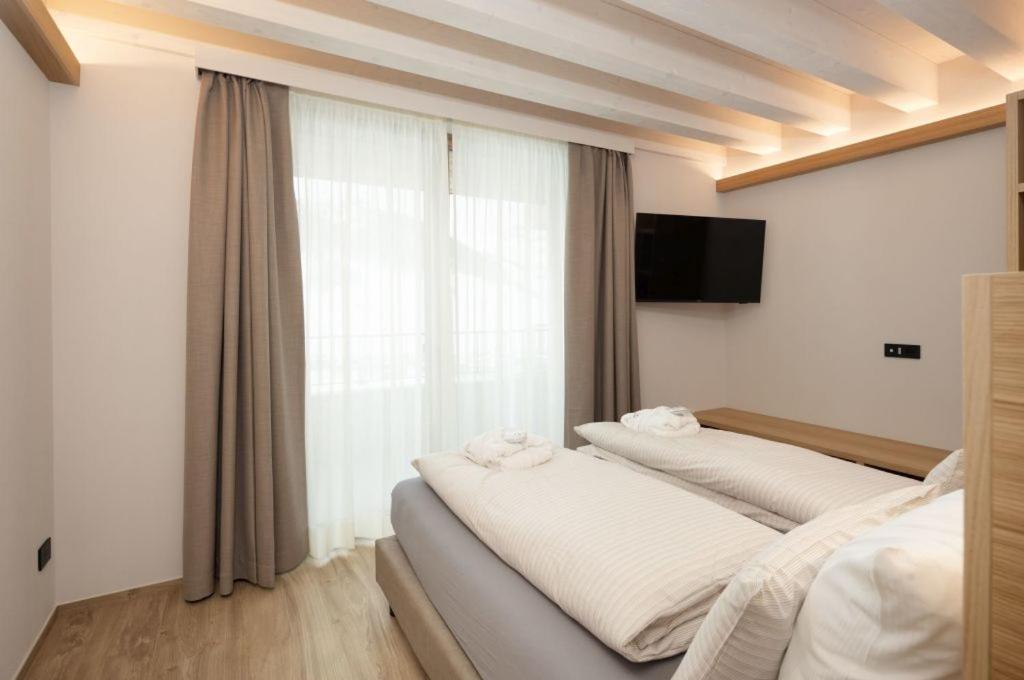 Suite - Photo 7