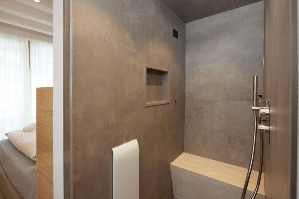 Suite - Photo 6