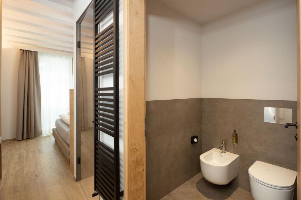 Suite - Photo 5