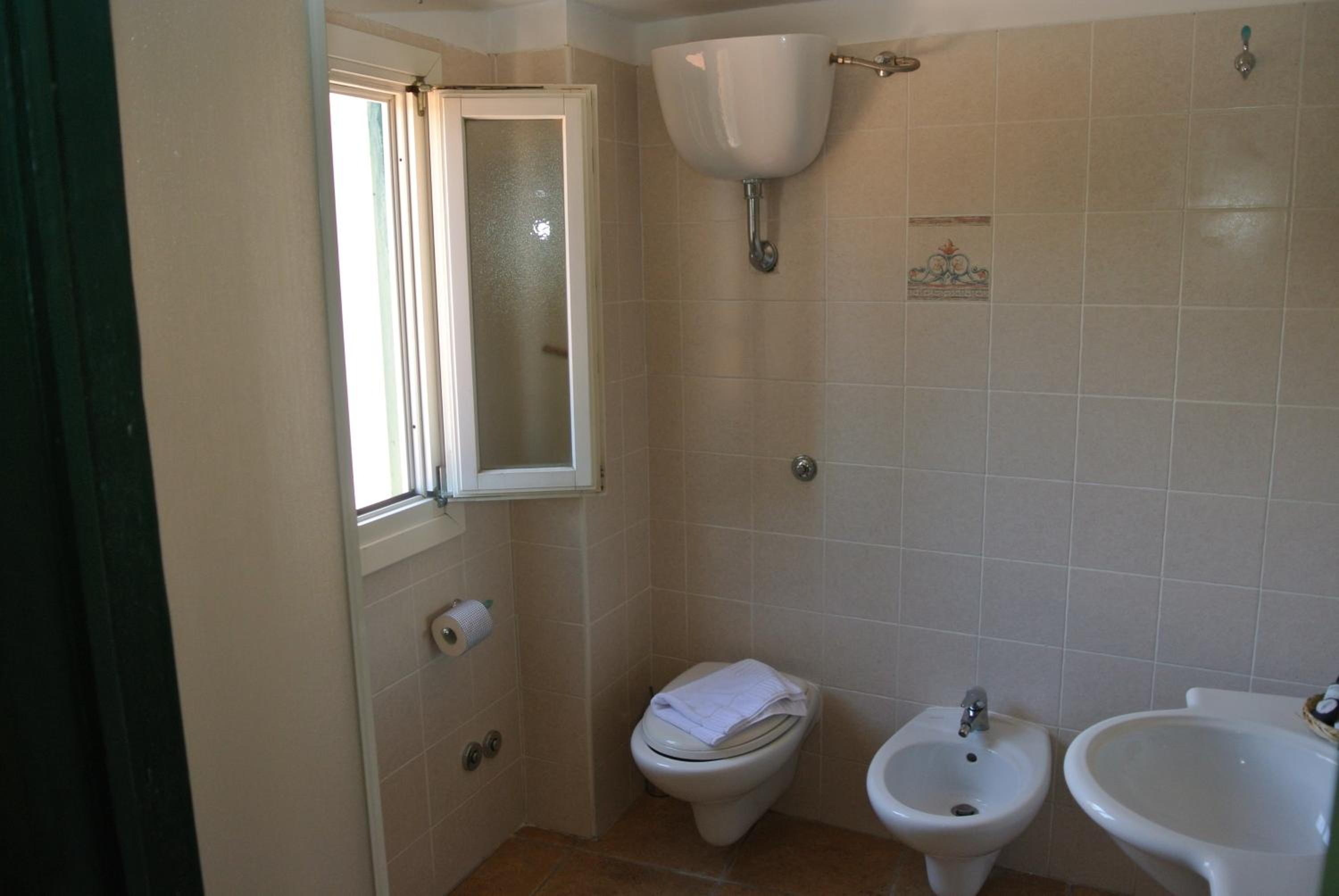 Double or Twin Room photo 2