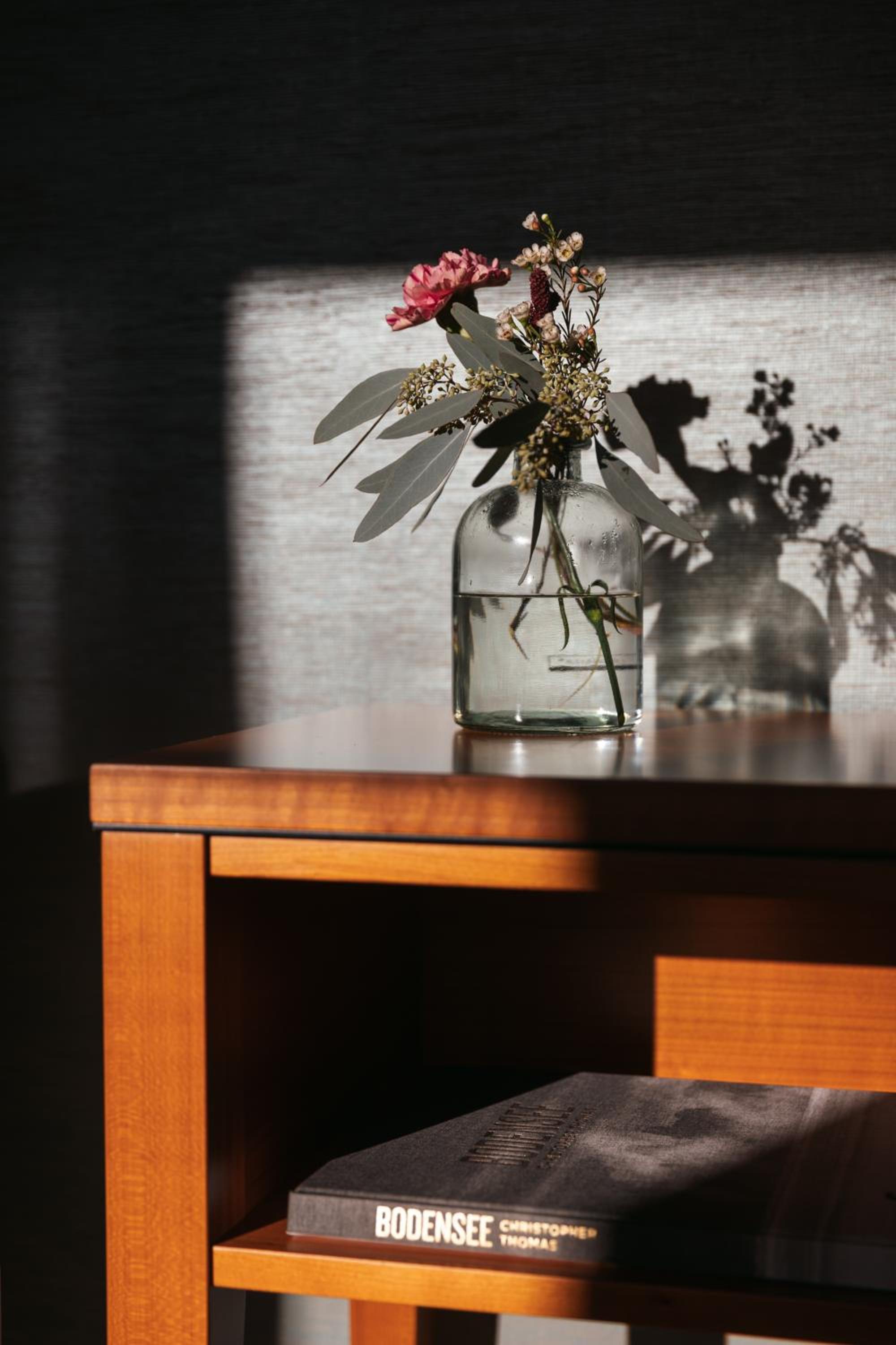 Suite - Photo 14