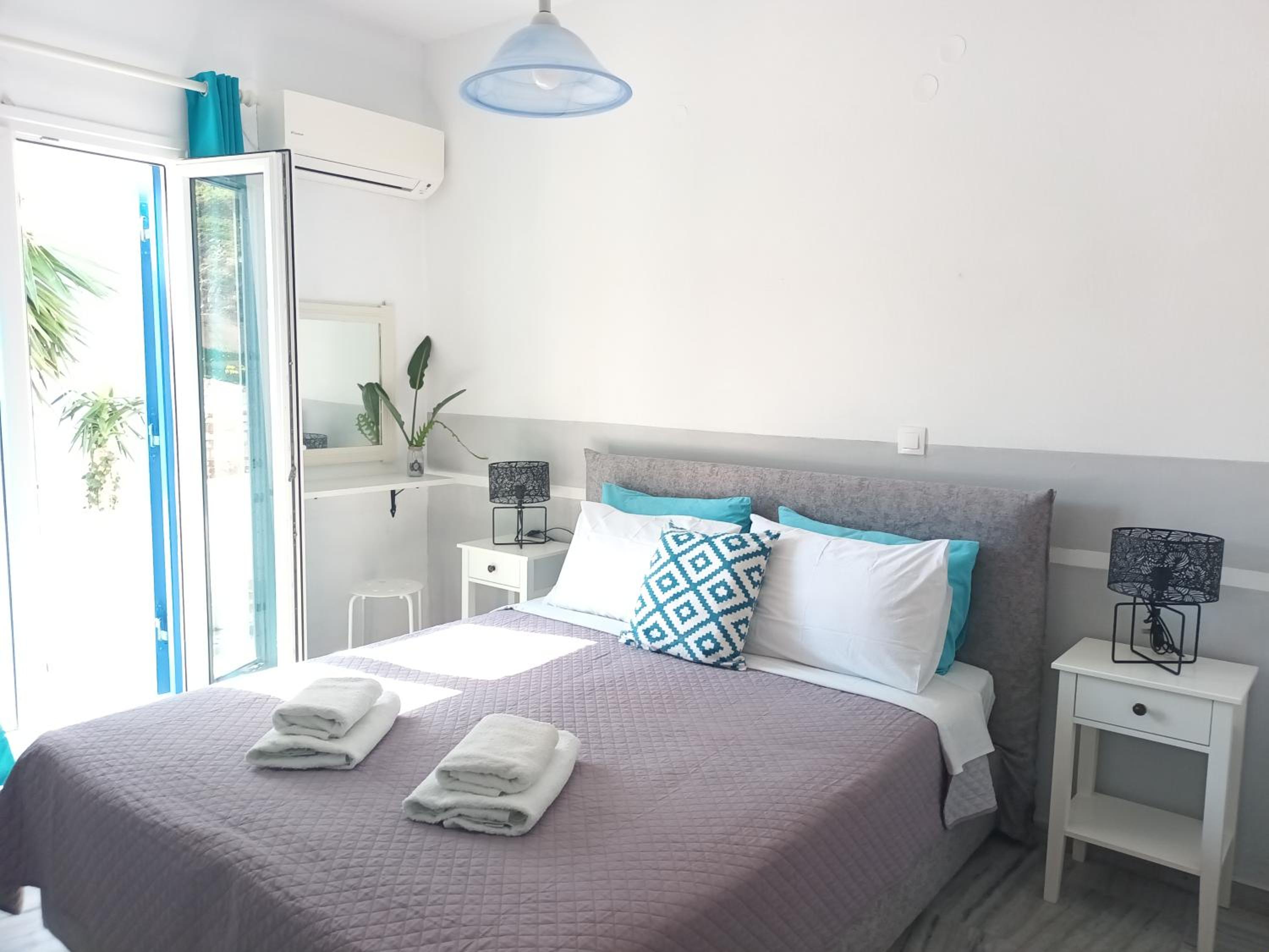 Studio with Garden View (2 Adults)