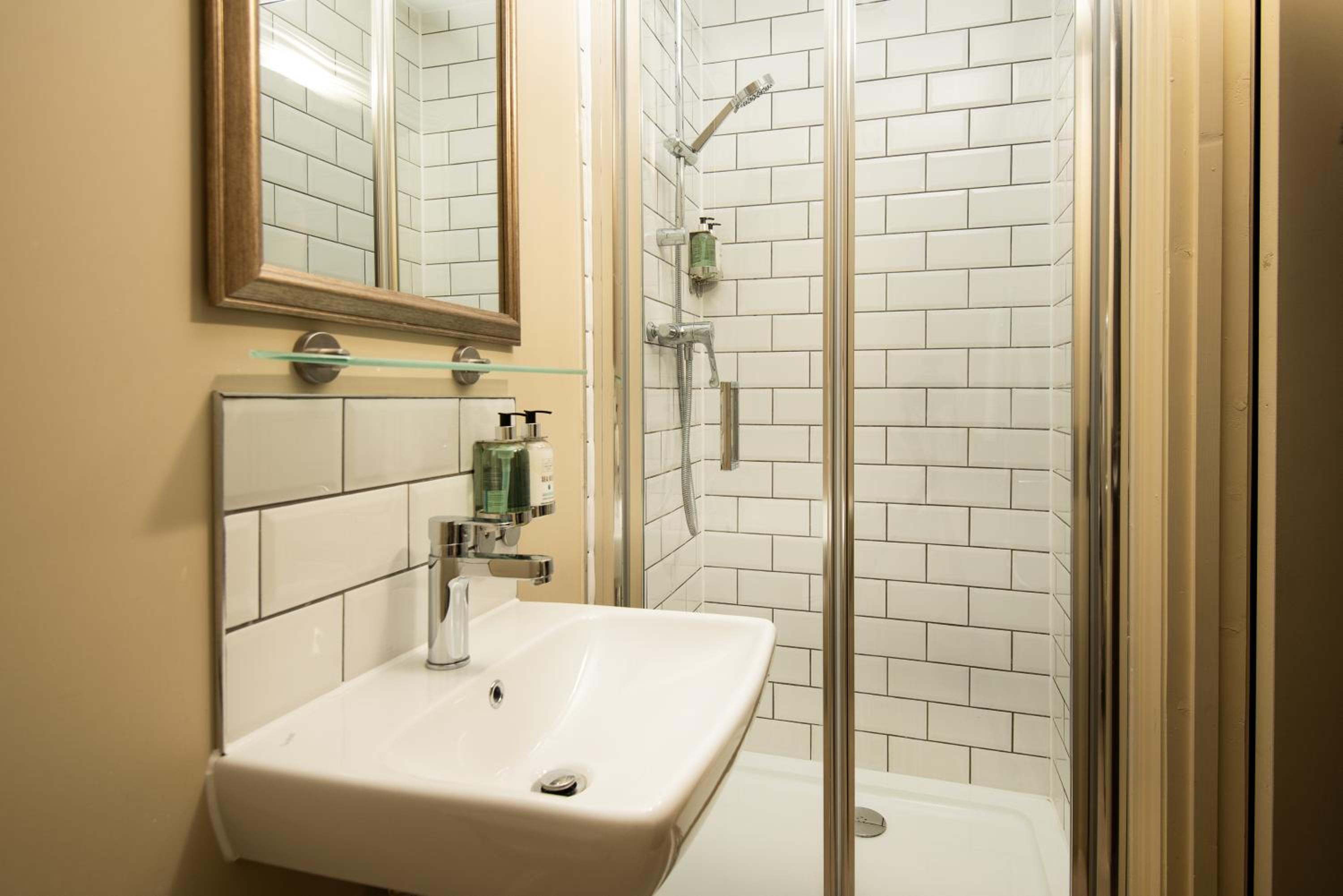 Single Room photo 2