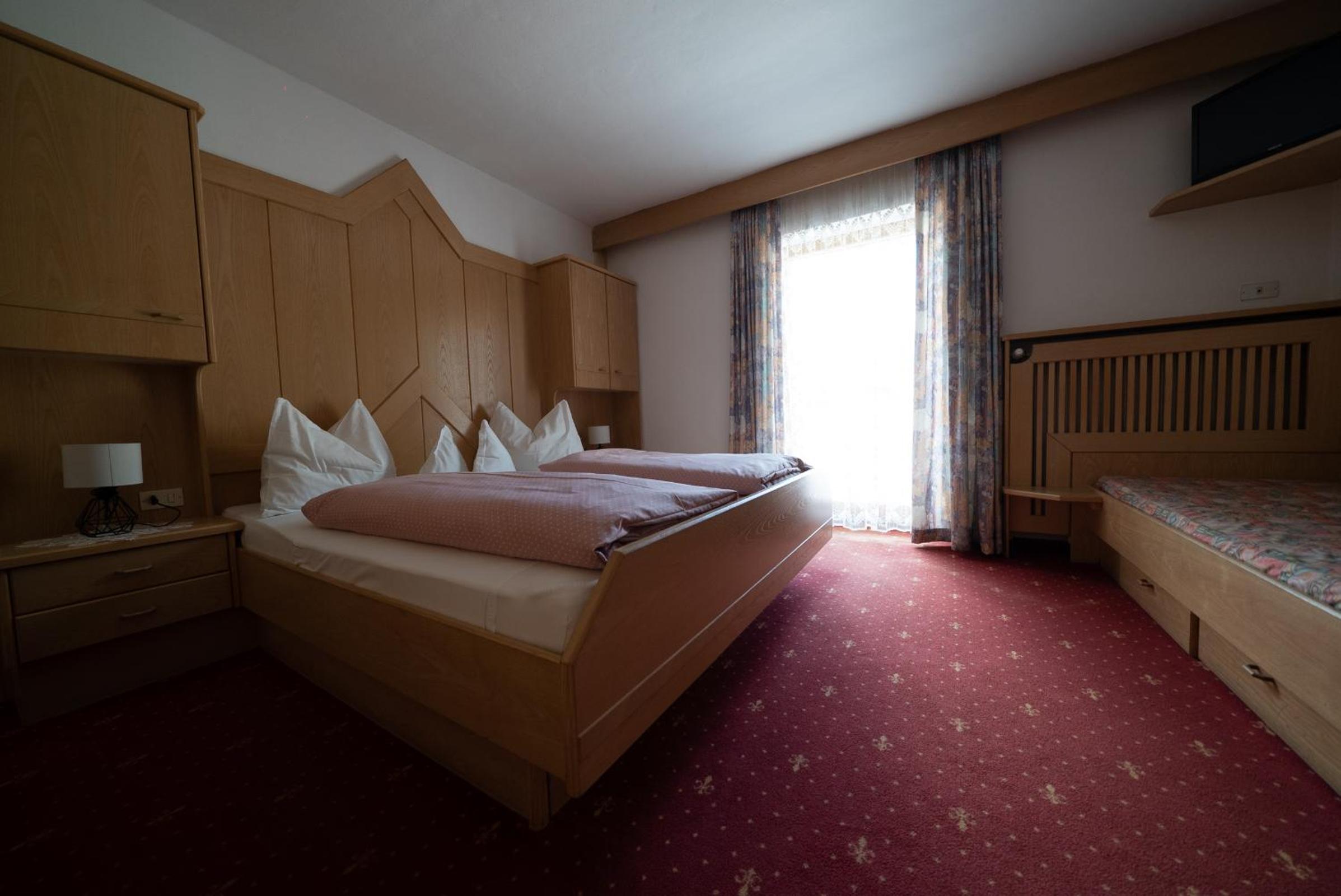 Double Room with Balcony photo 2