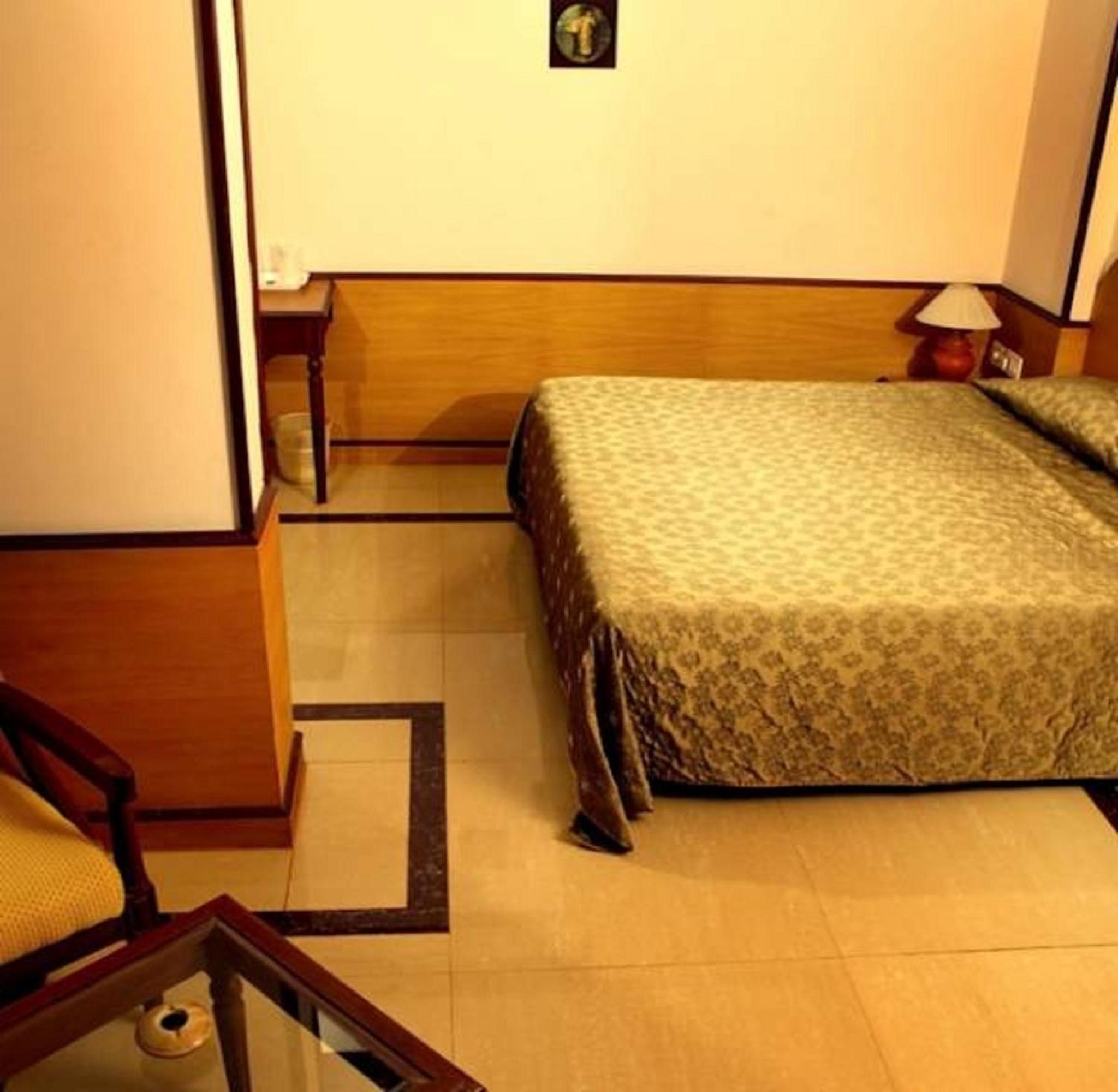 Deluxe Double Room photo 2