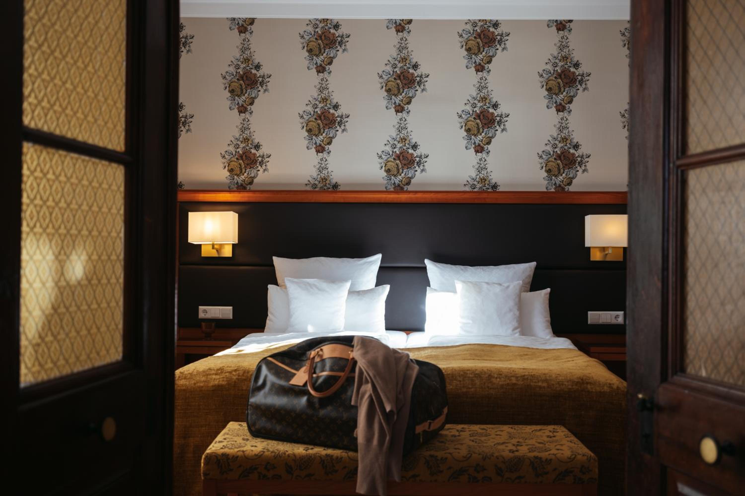 Deluxe Double or Twin Room - Photo 3