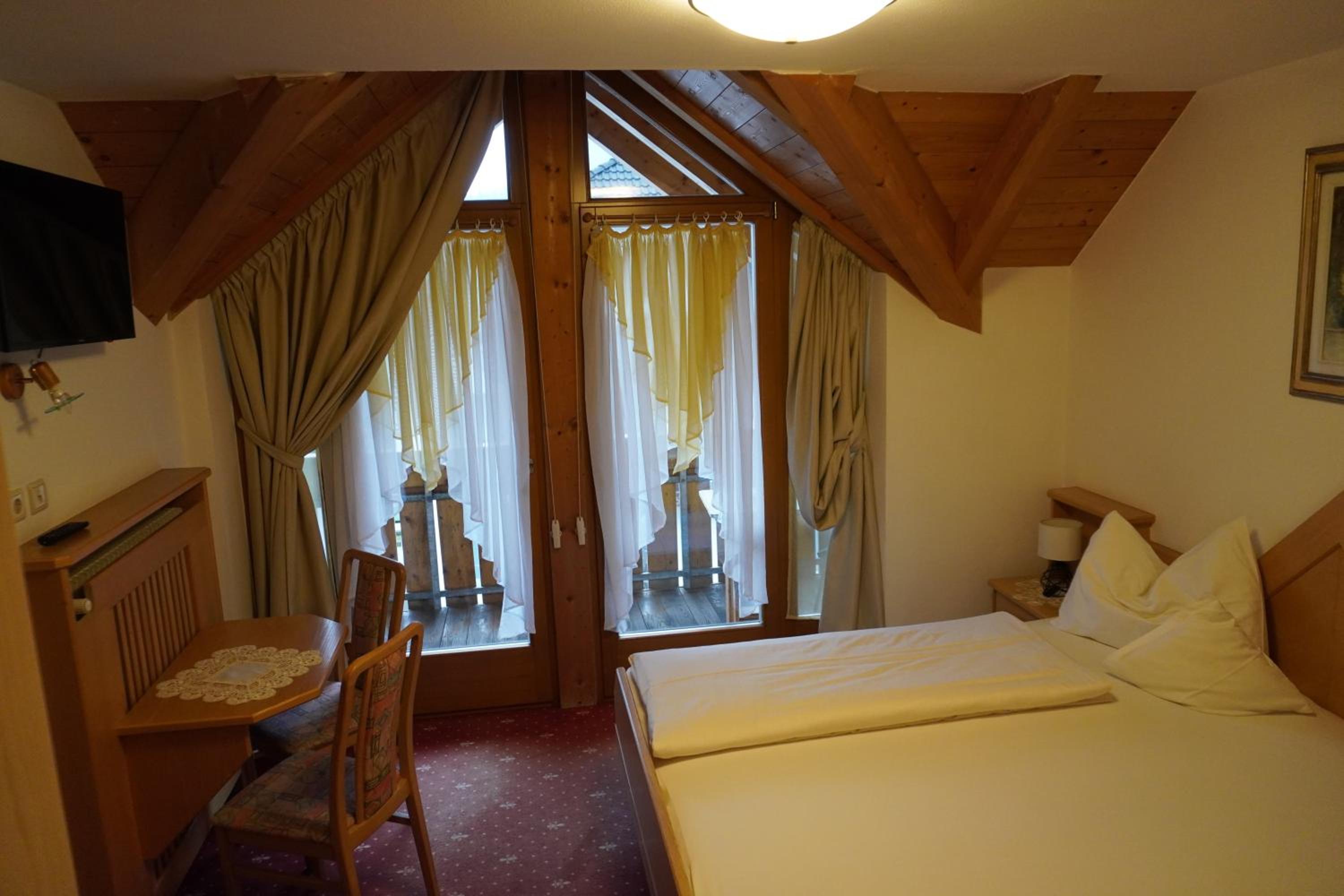Single Room with Balcony photo 1