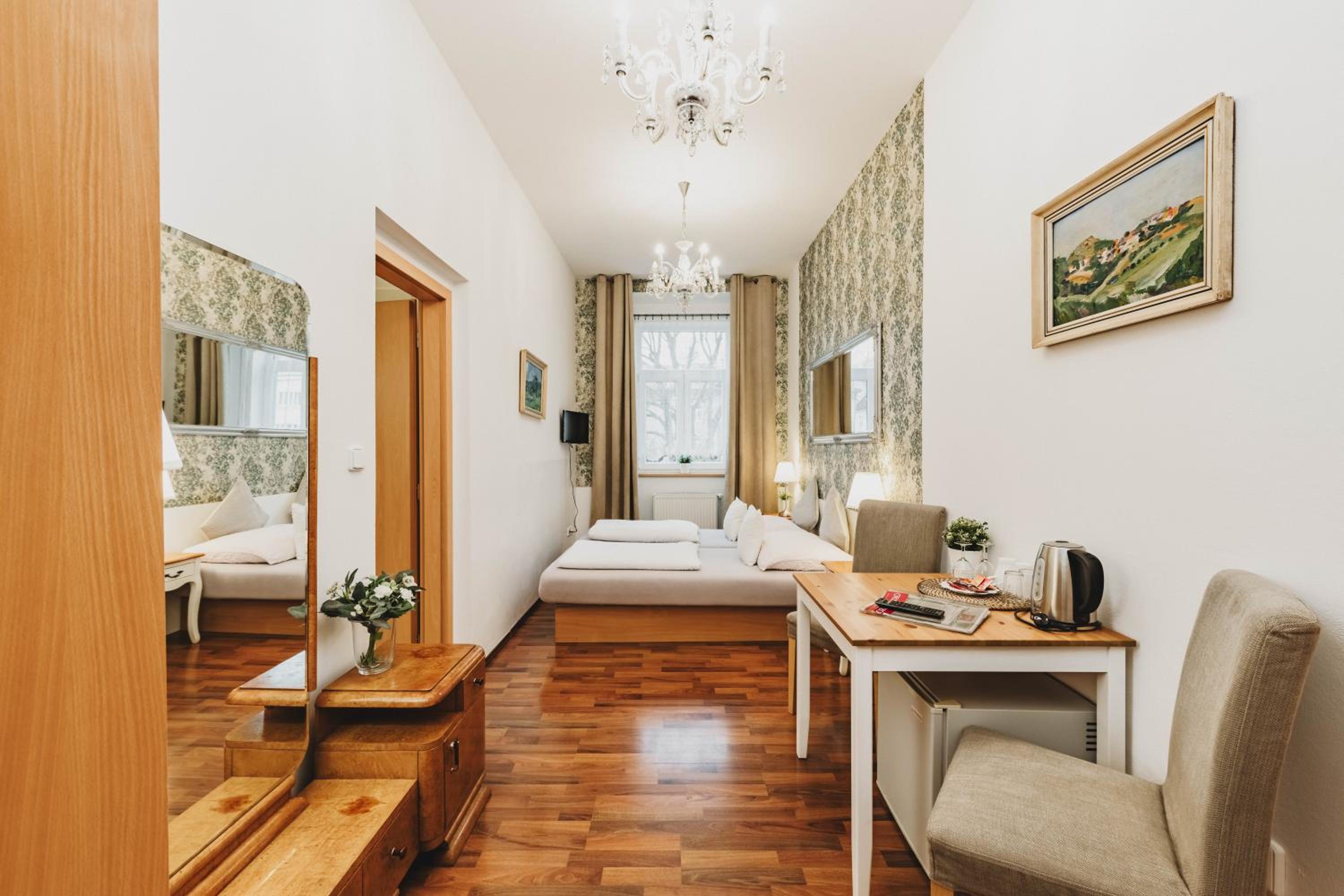 Superior Double or Twin Room photo 2