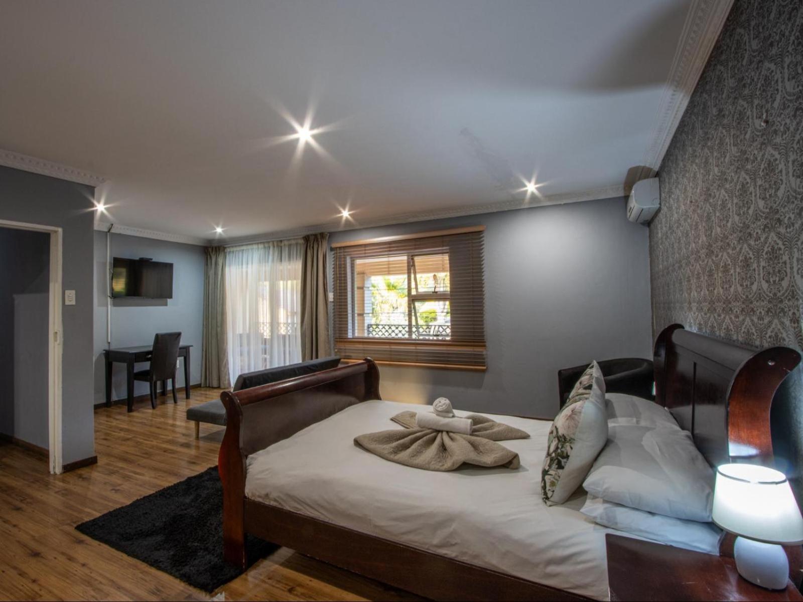 Executive Queen Room photo 2