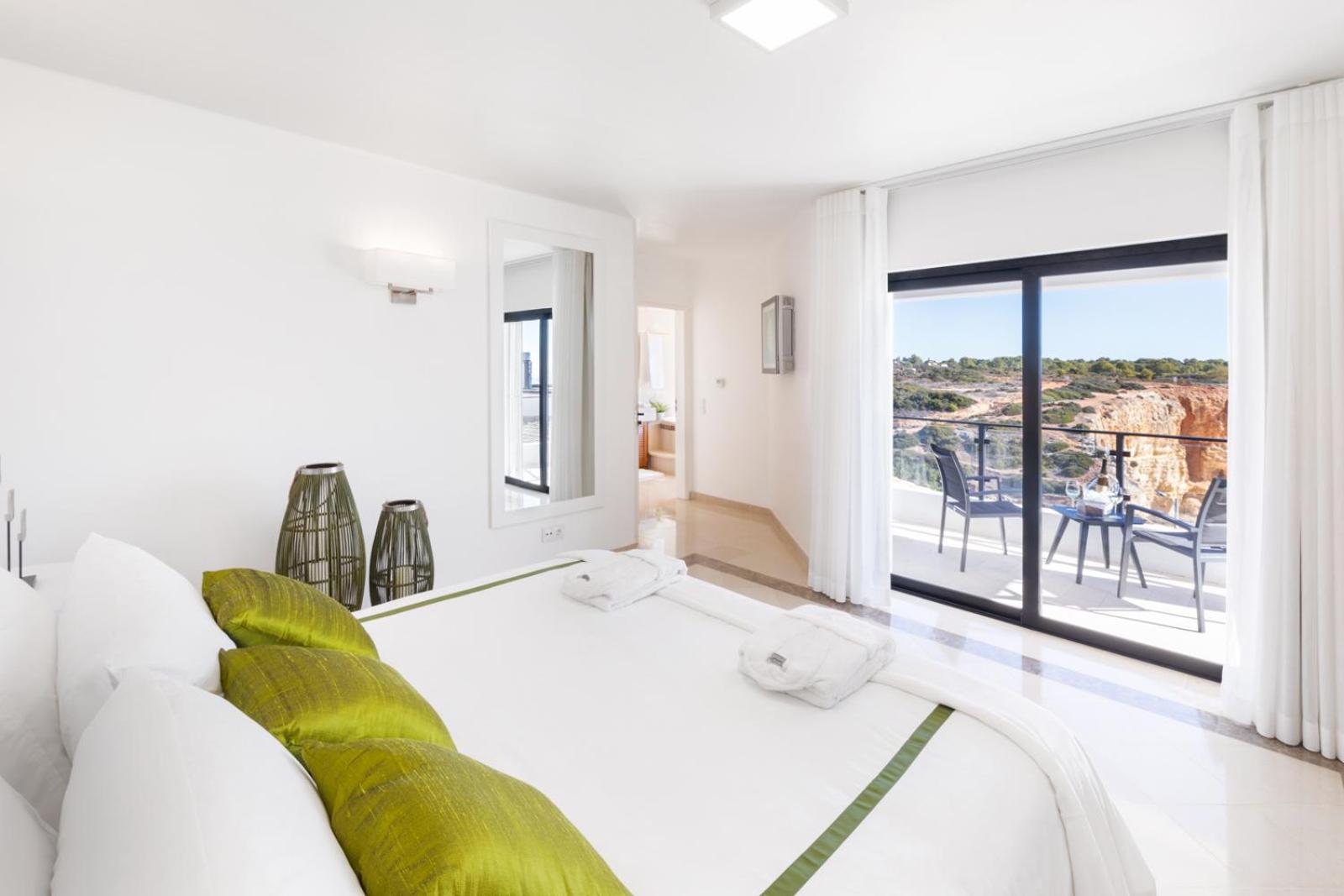 Villa with Sea View photo 2