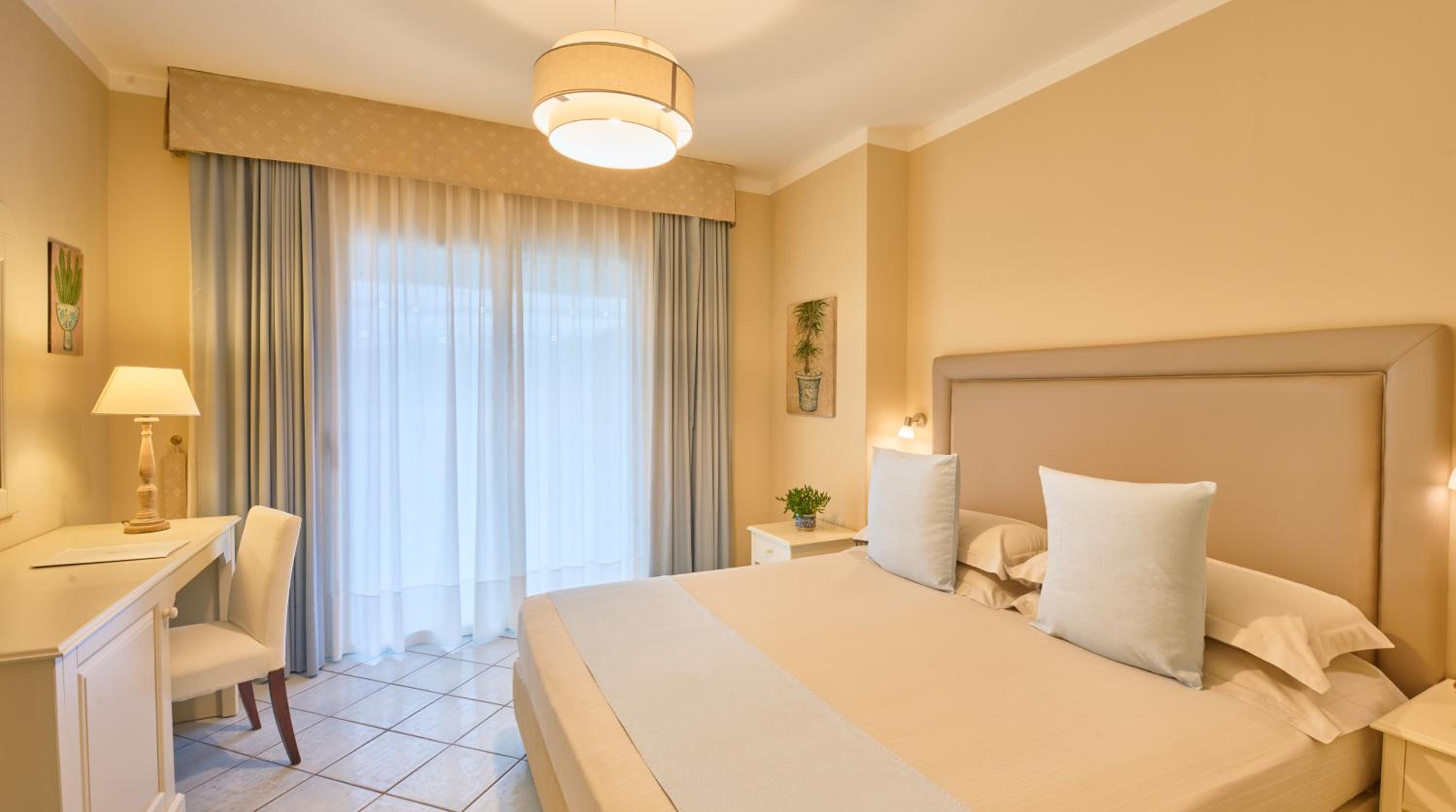 Superior Double Room - Photo 1