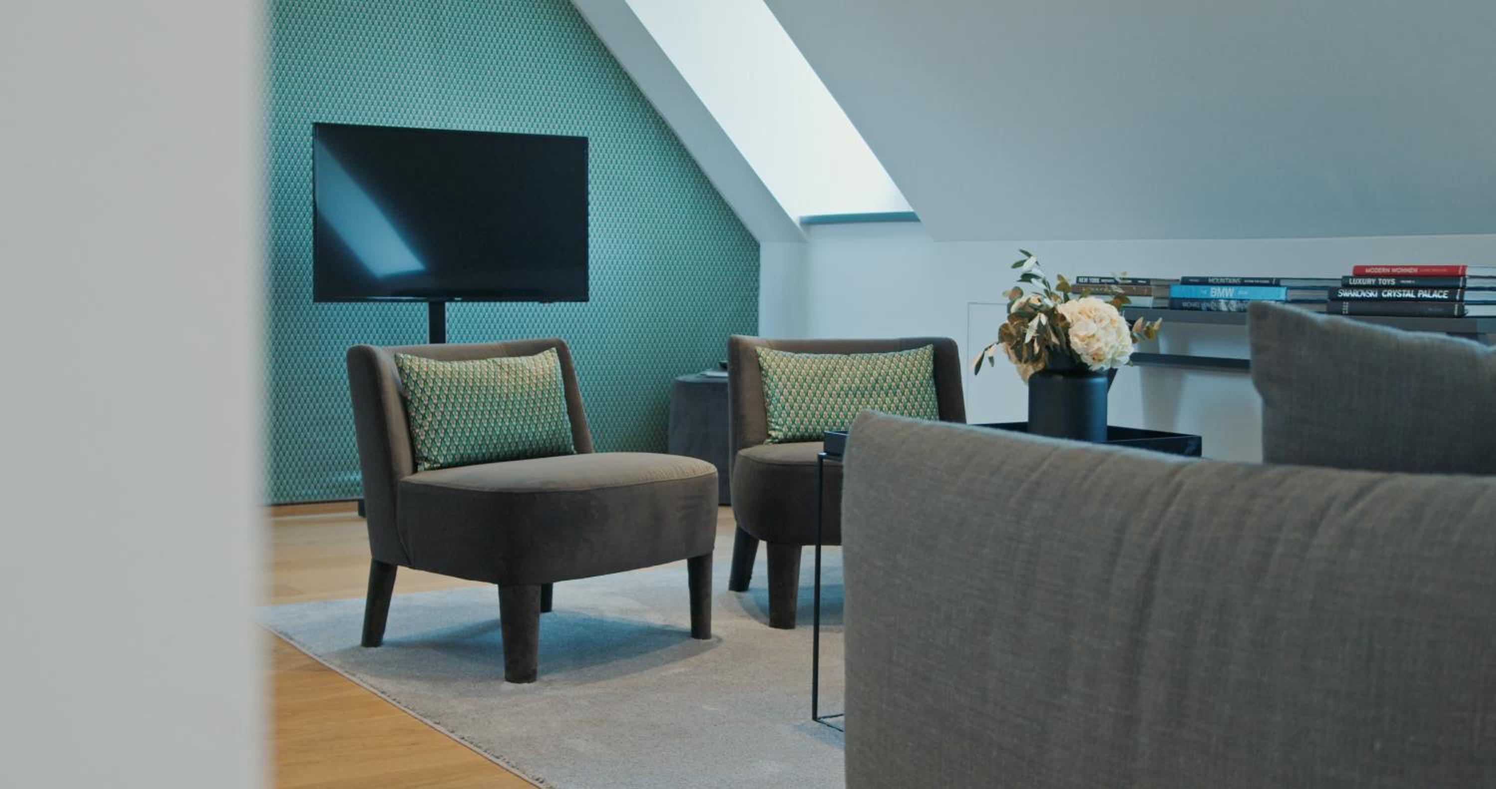Suite 500 - Photo 7